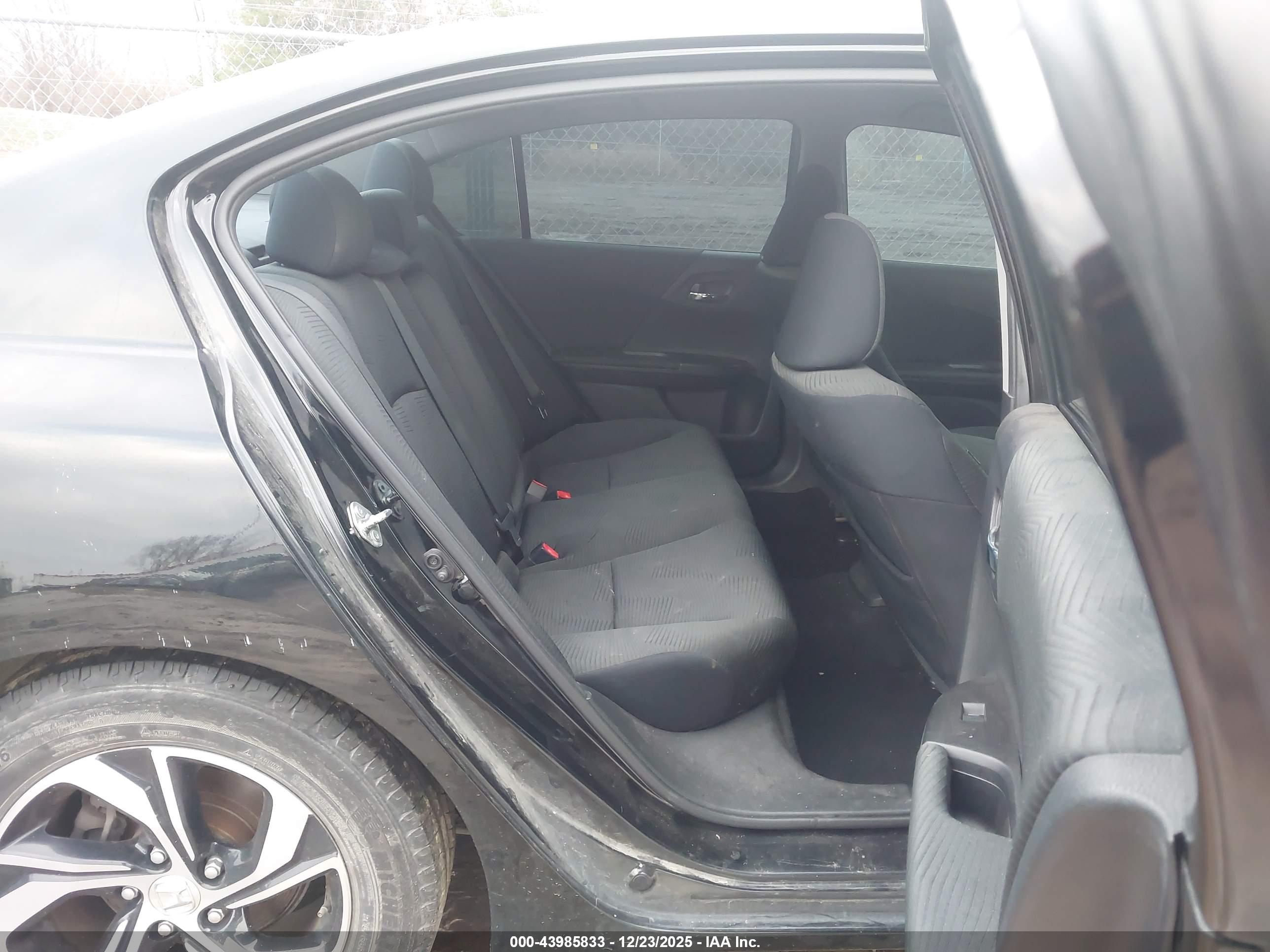 HONDA ACCORD image 8
