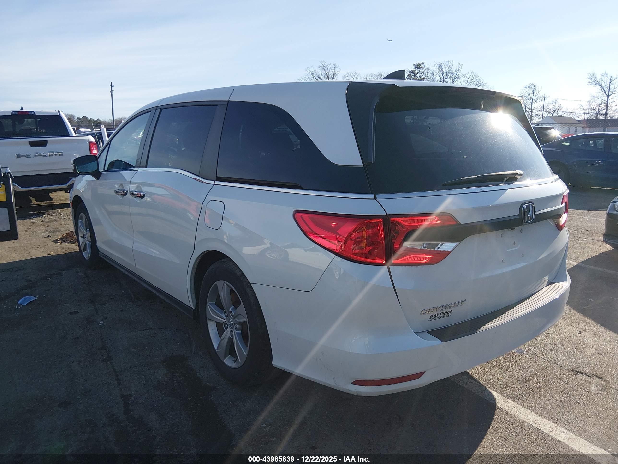 HONDA ODYSSEY image 3