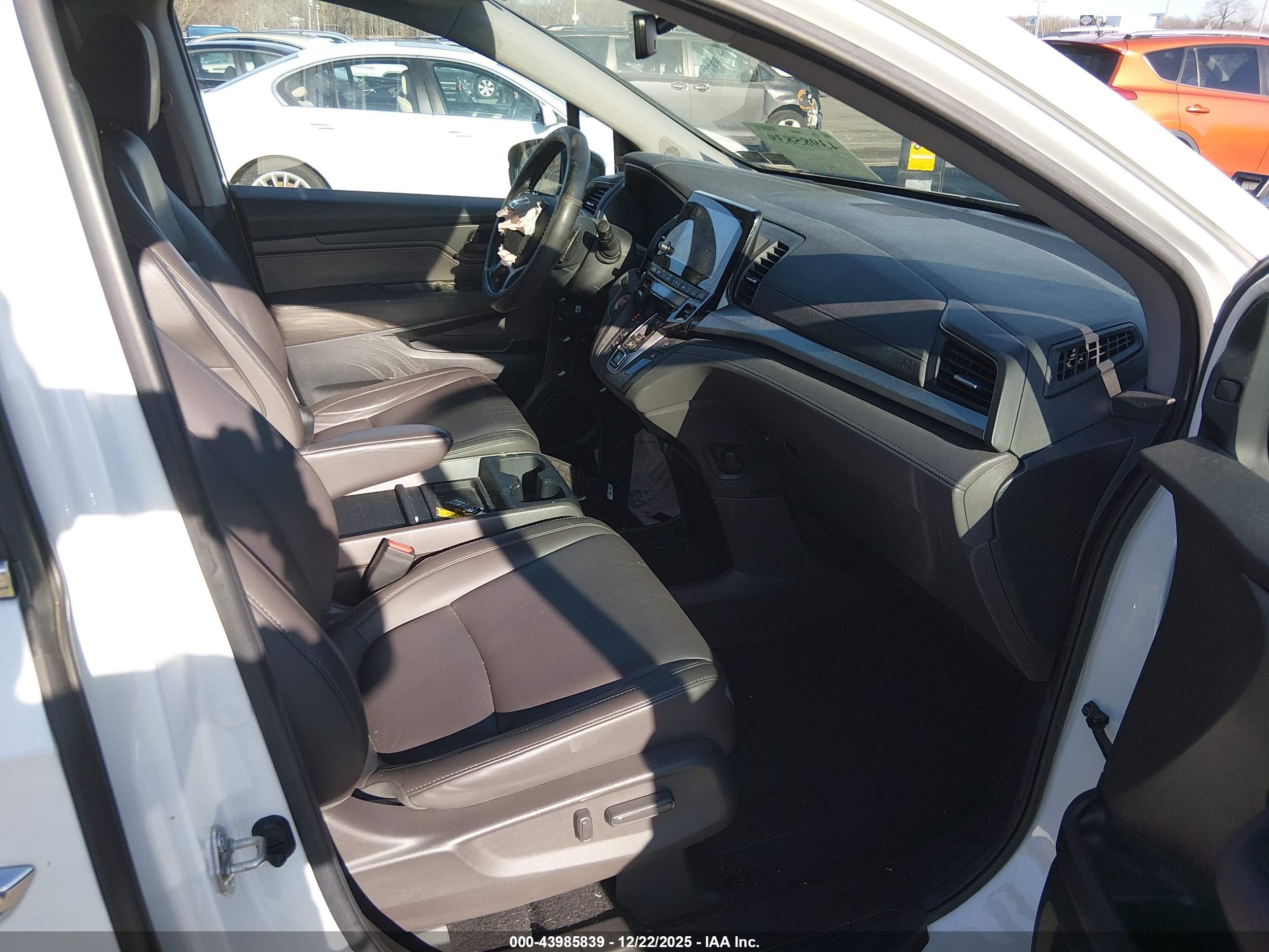 HONDA ODYSSEY image 5