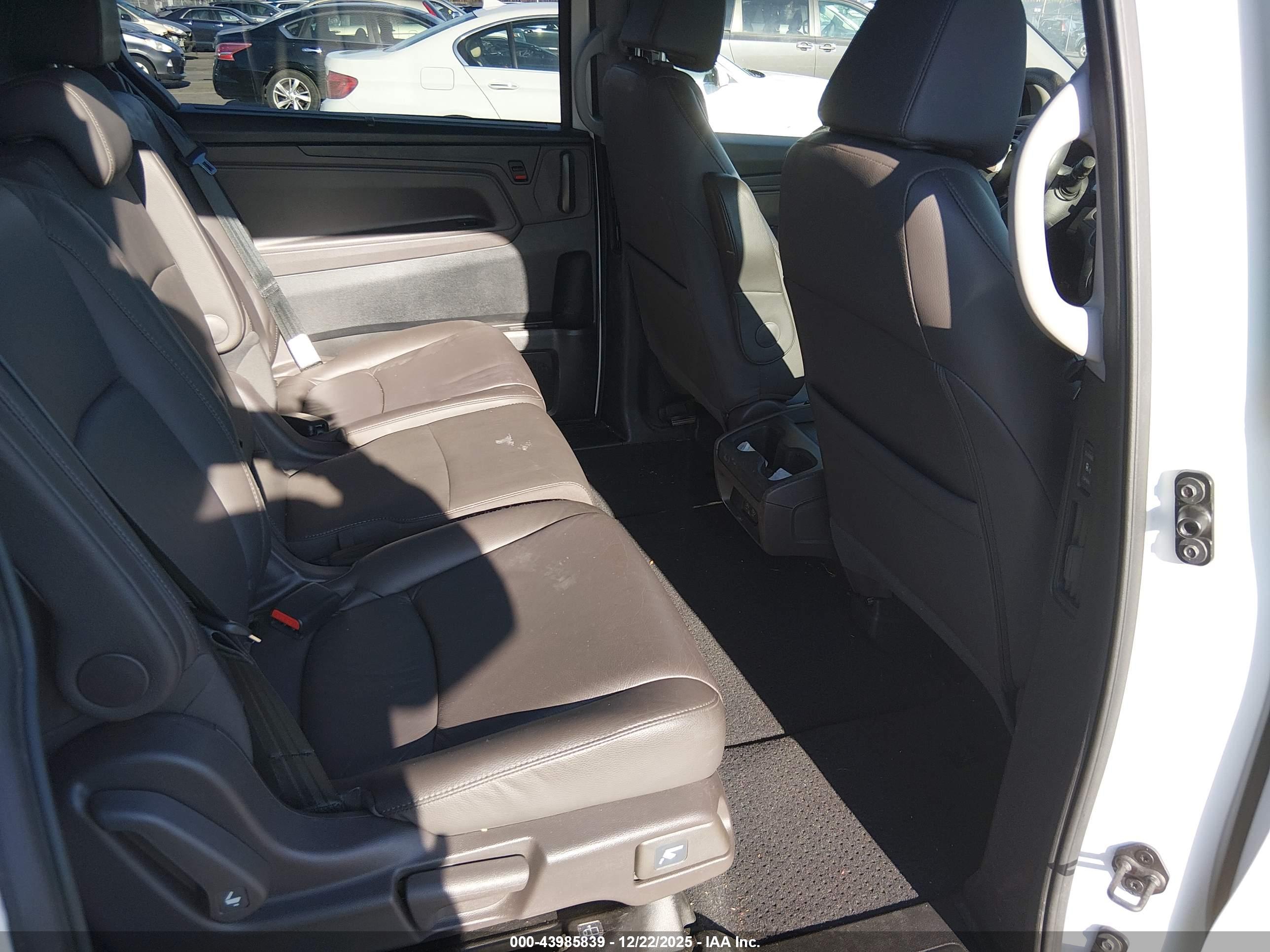 HONDA ODYSSEY image 8