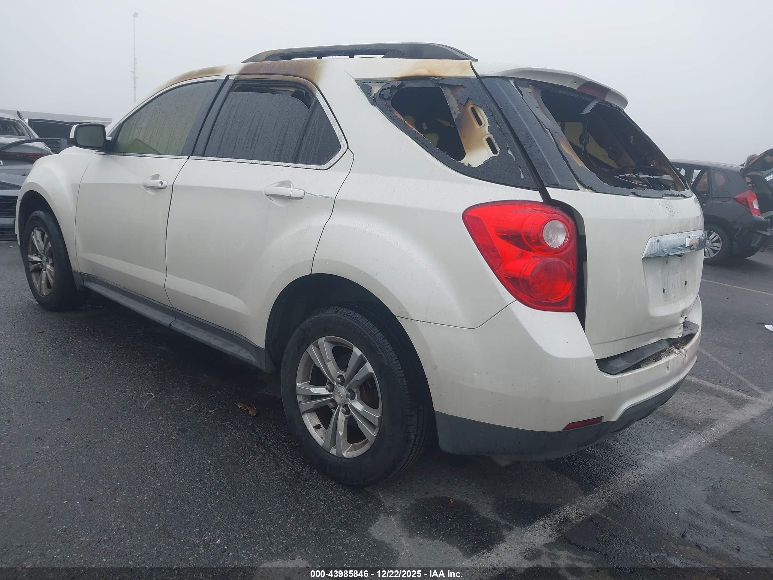 CHEVROLET EQUINOX image 3