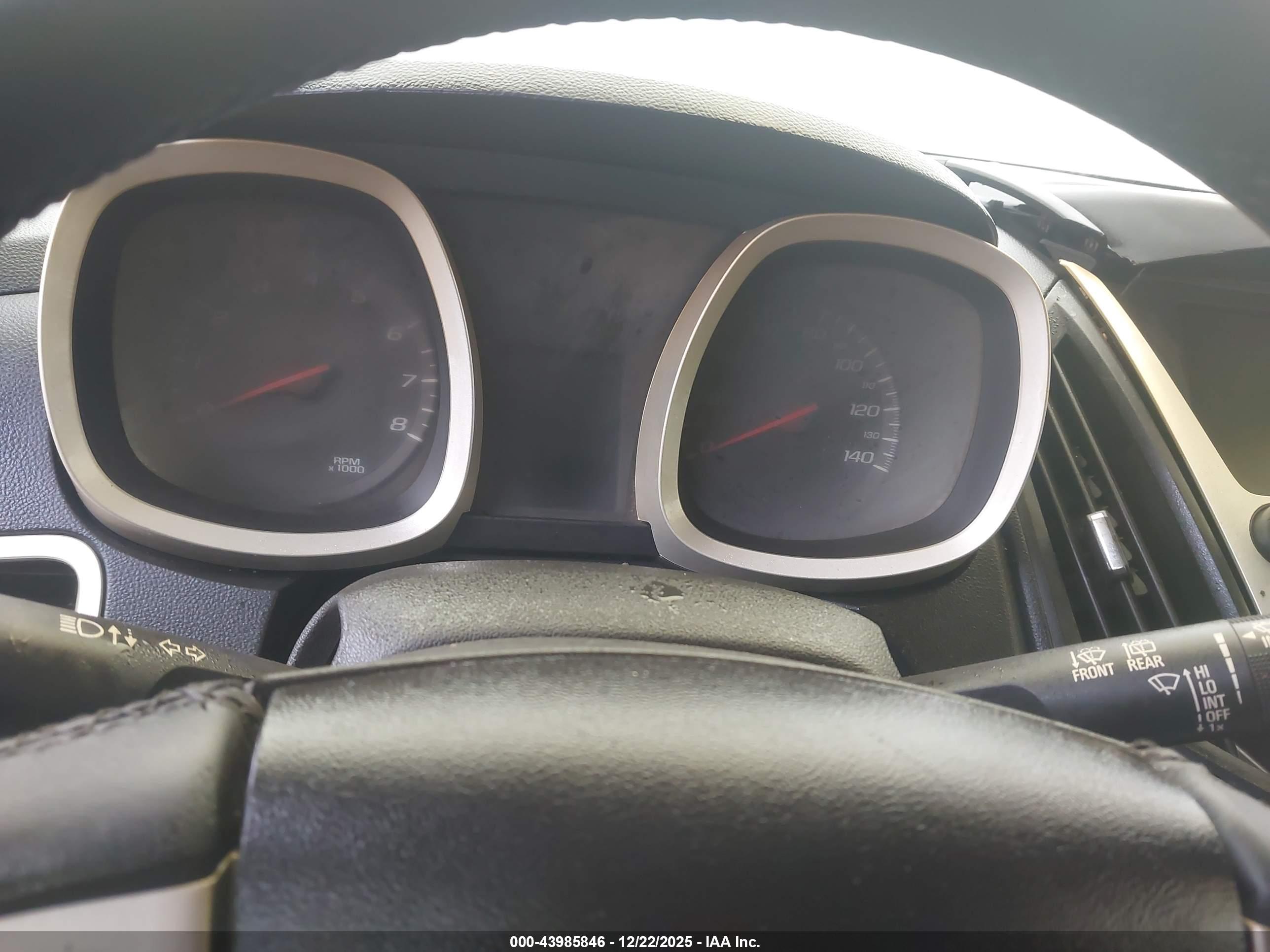 CHEVROLET EQUINOX image 7