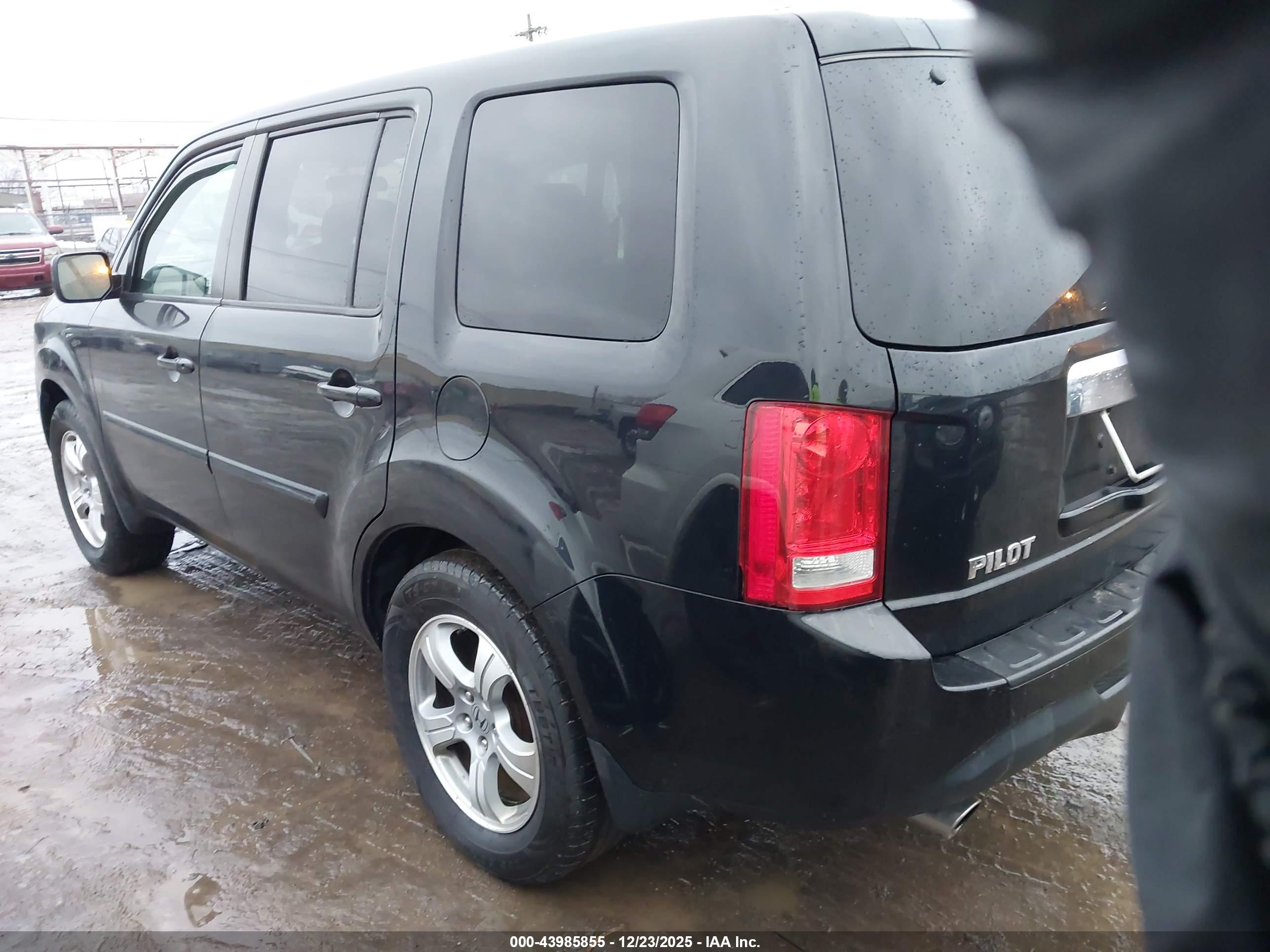 HONDA PILOT image 3