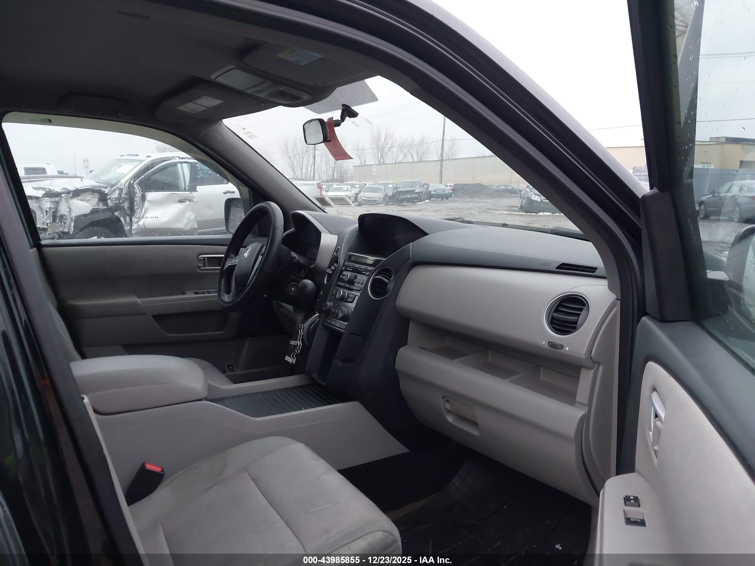 HONDA PILOT image 5