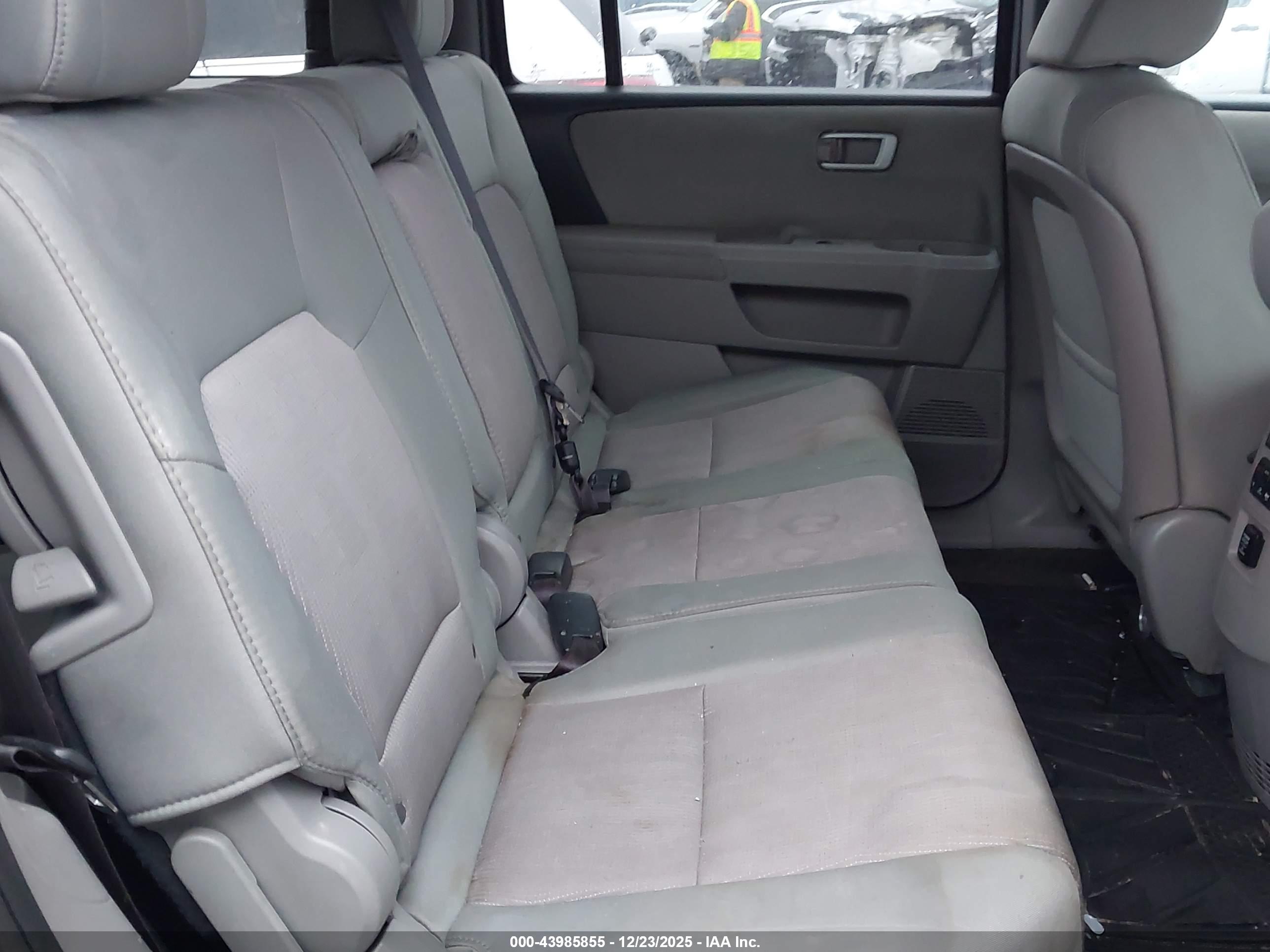 HONDA PILOT image 8