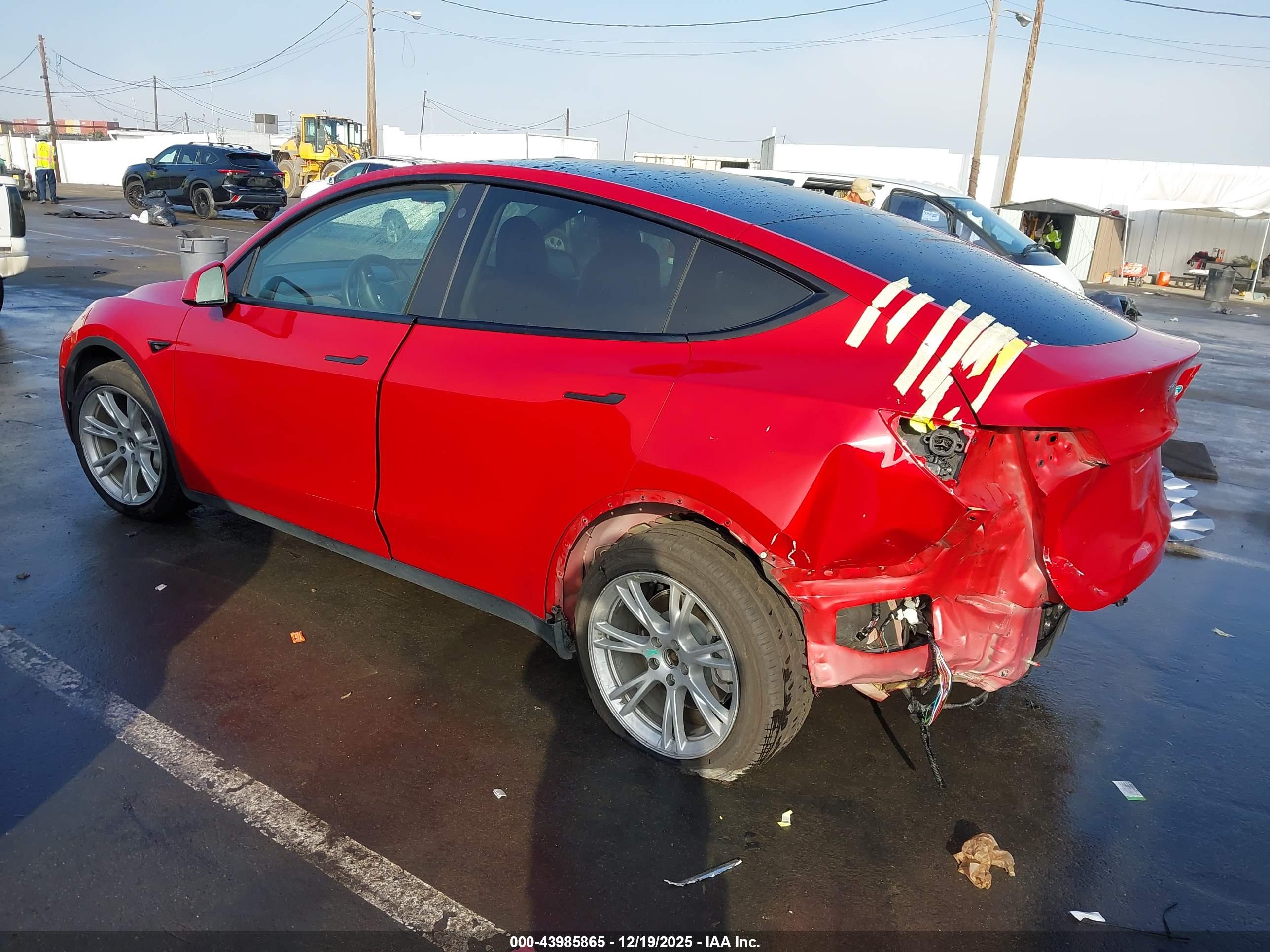 TESLA MODEL image 3
