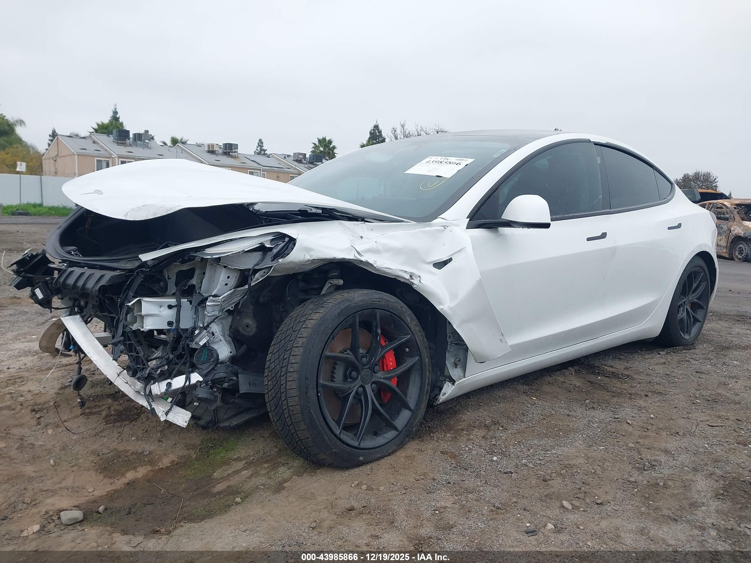 TESLA MODEL image 2