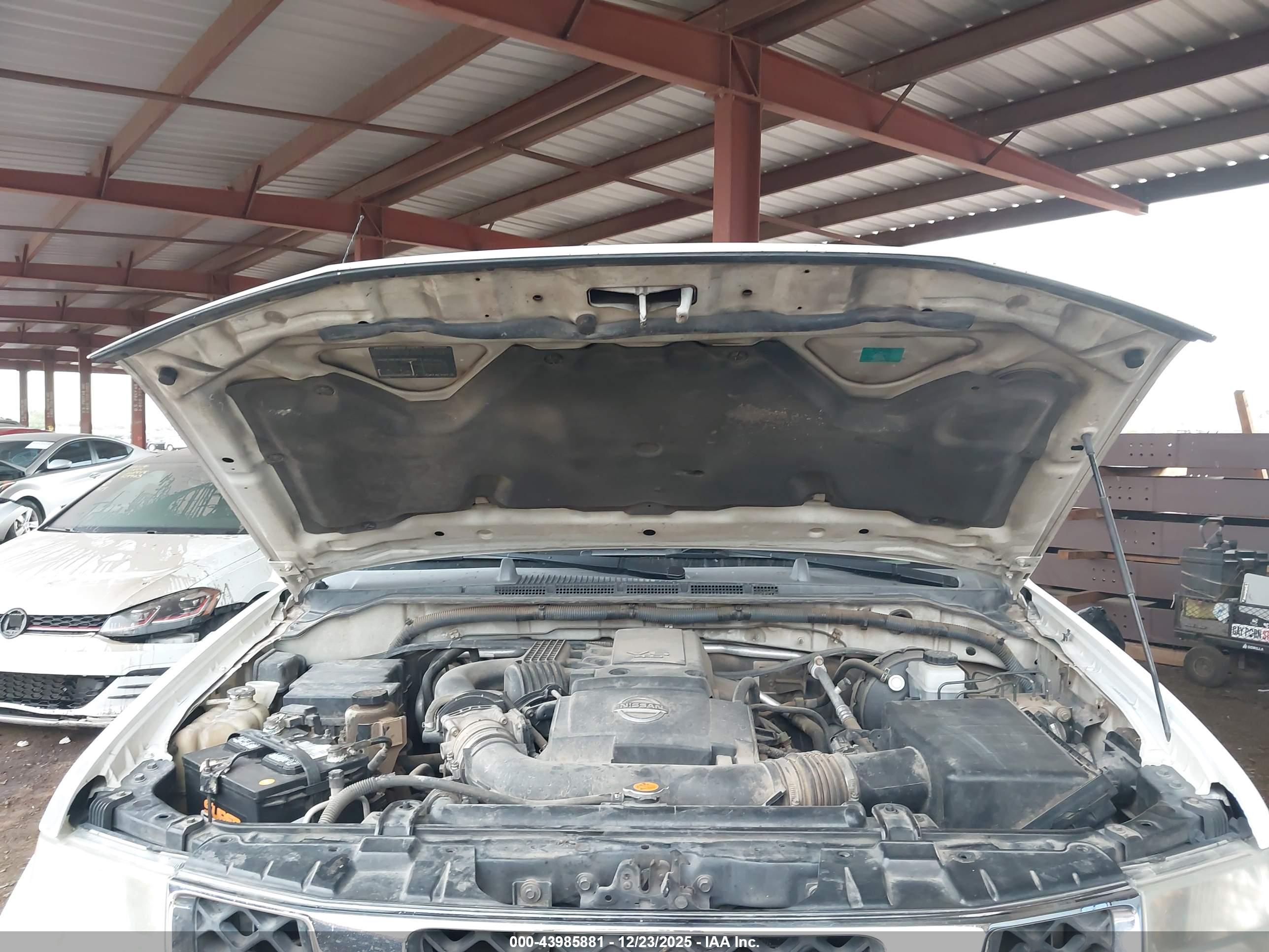 NISSAN FRONTIER image 10