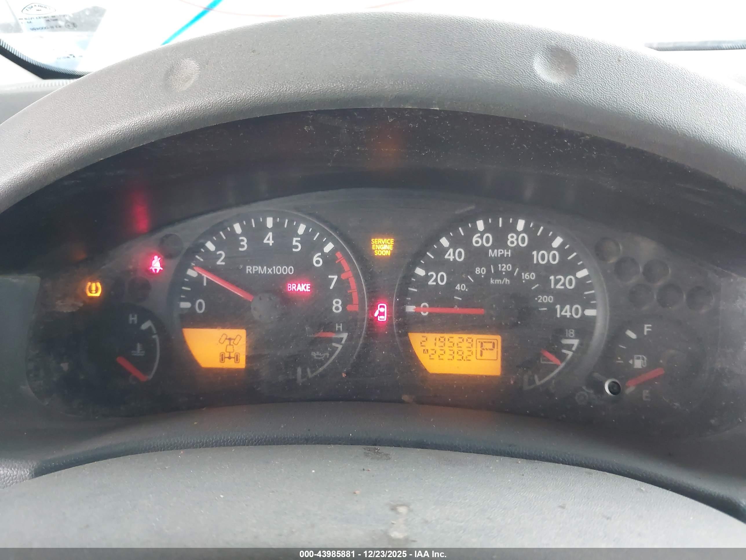 NISSAN FRONTIER image 7