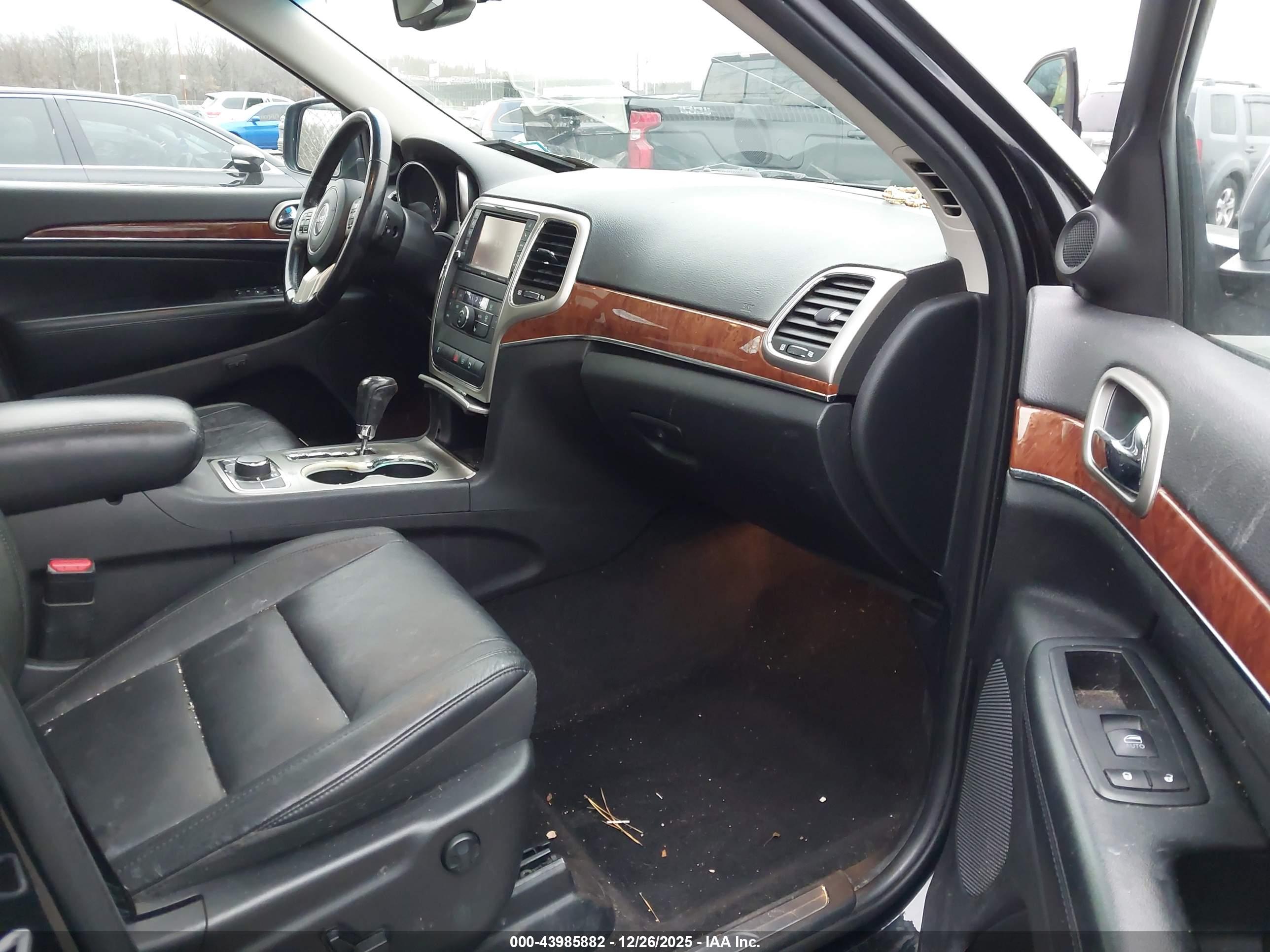 JEEP GRAND image 5