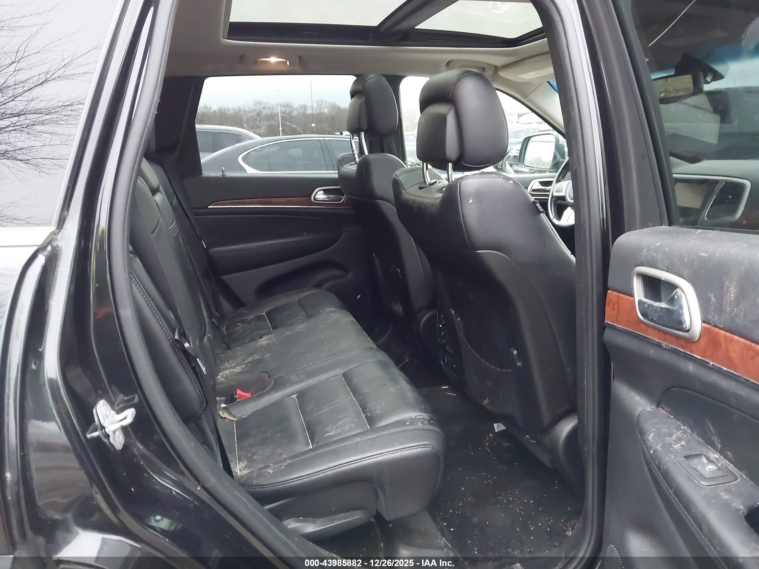 JEEP GRAND image 8