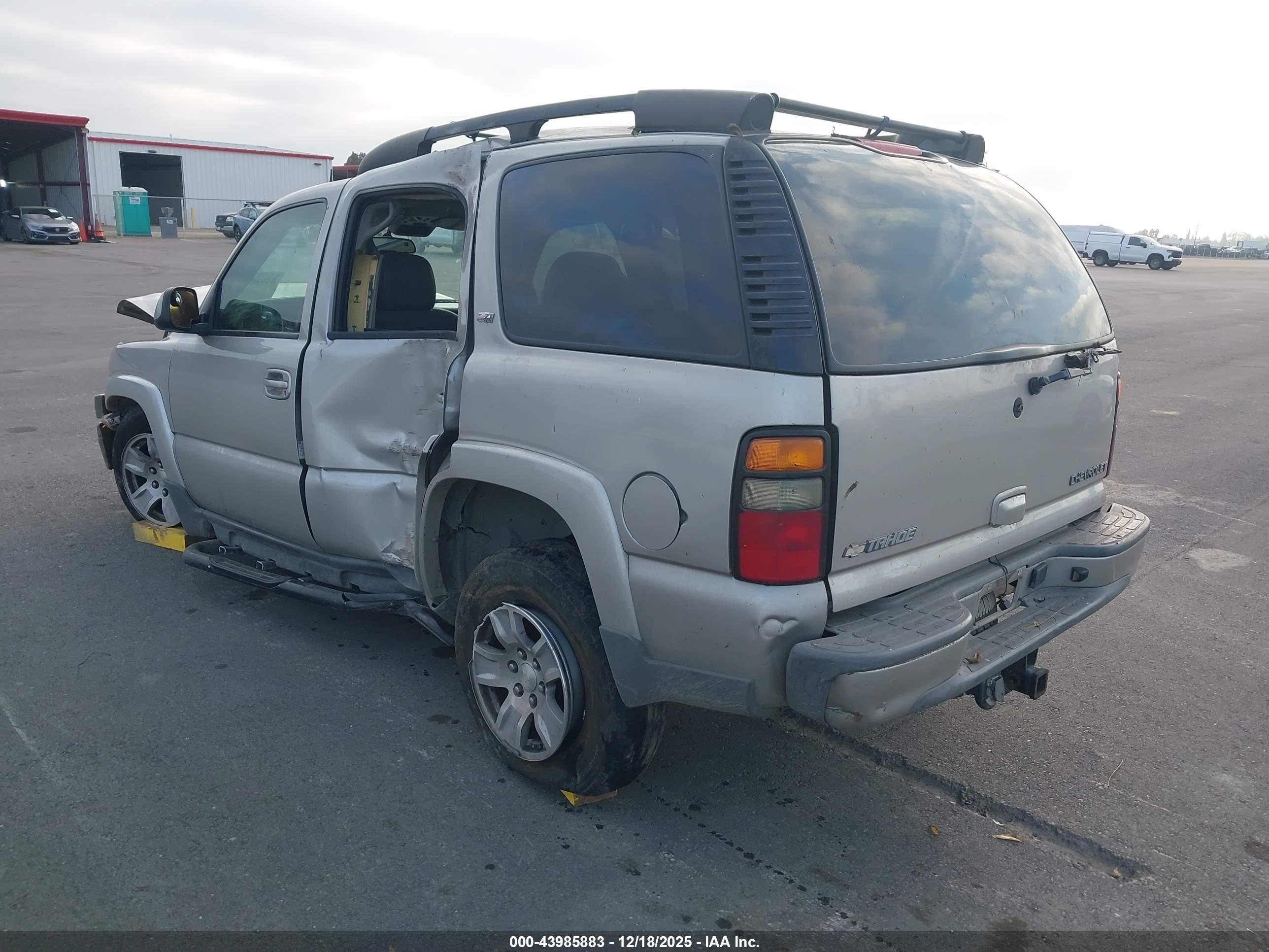 CHEVROLET TAHOE image 3