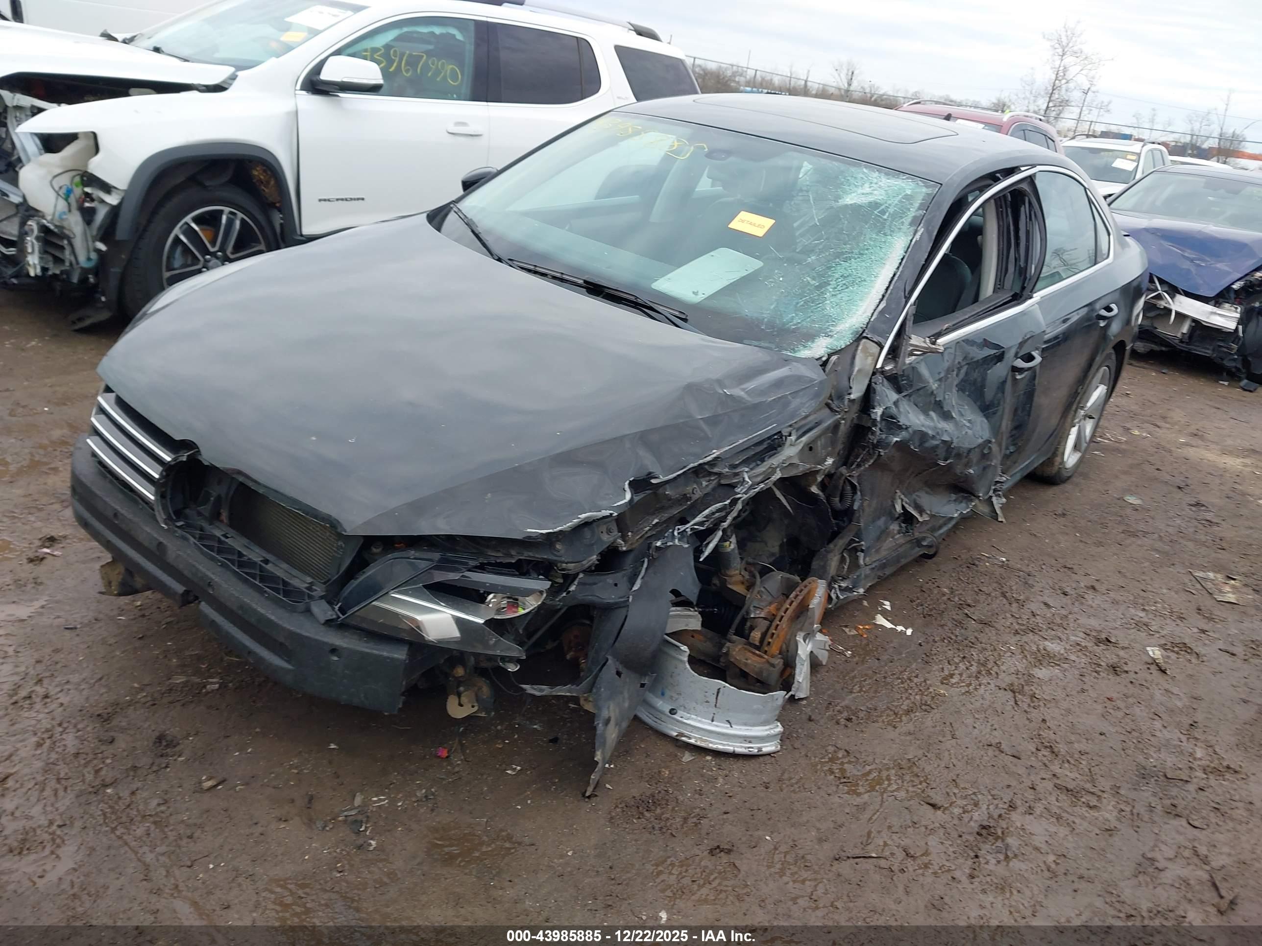 VOLKSWAGEN PASSAT image 2