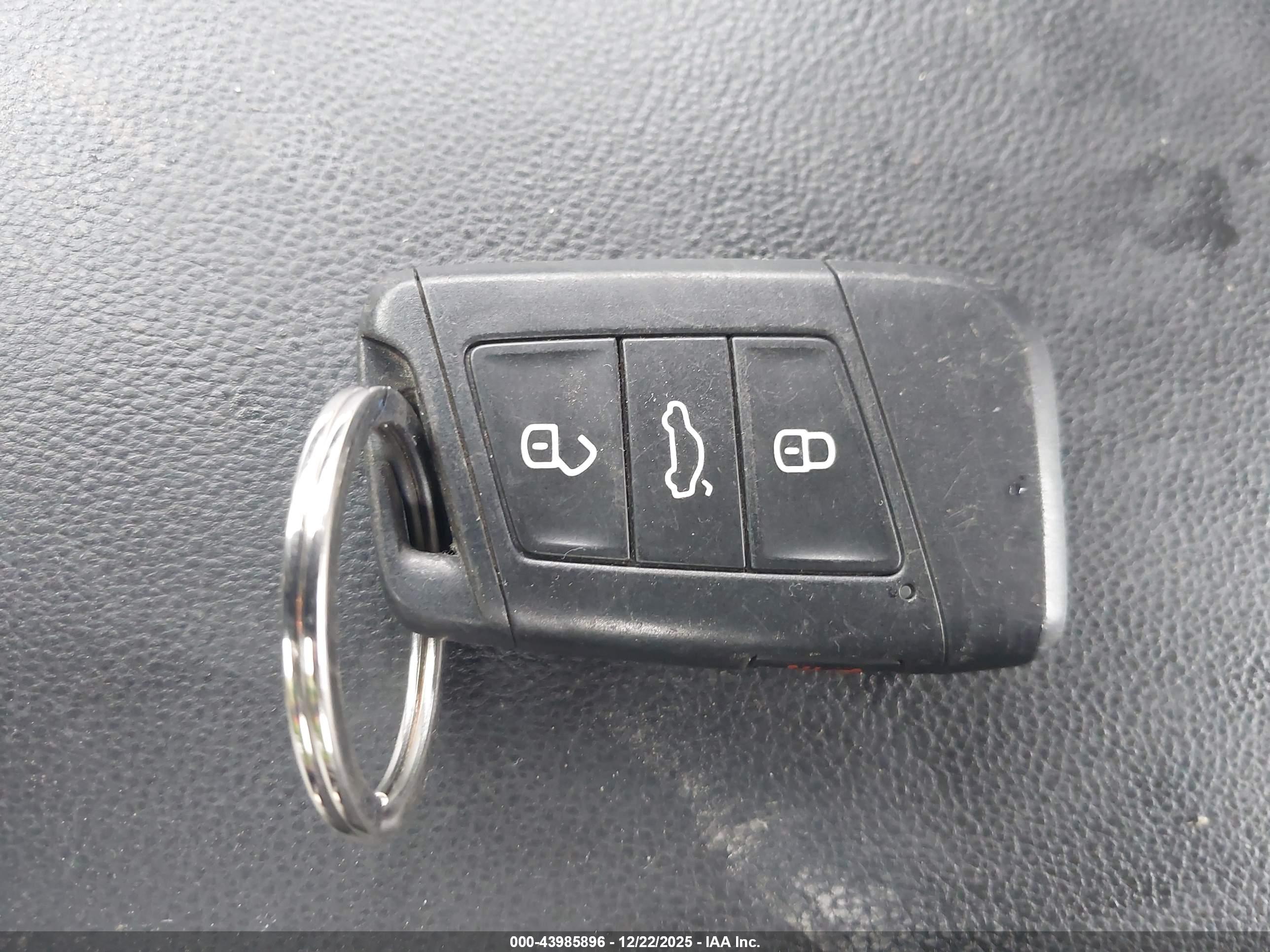 VOLKSWAGEN JETTA image 11