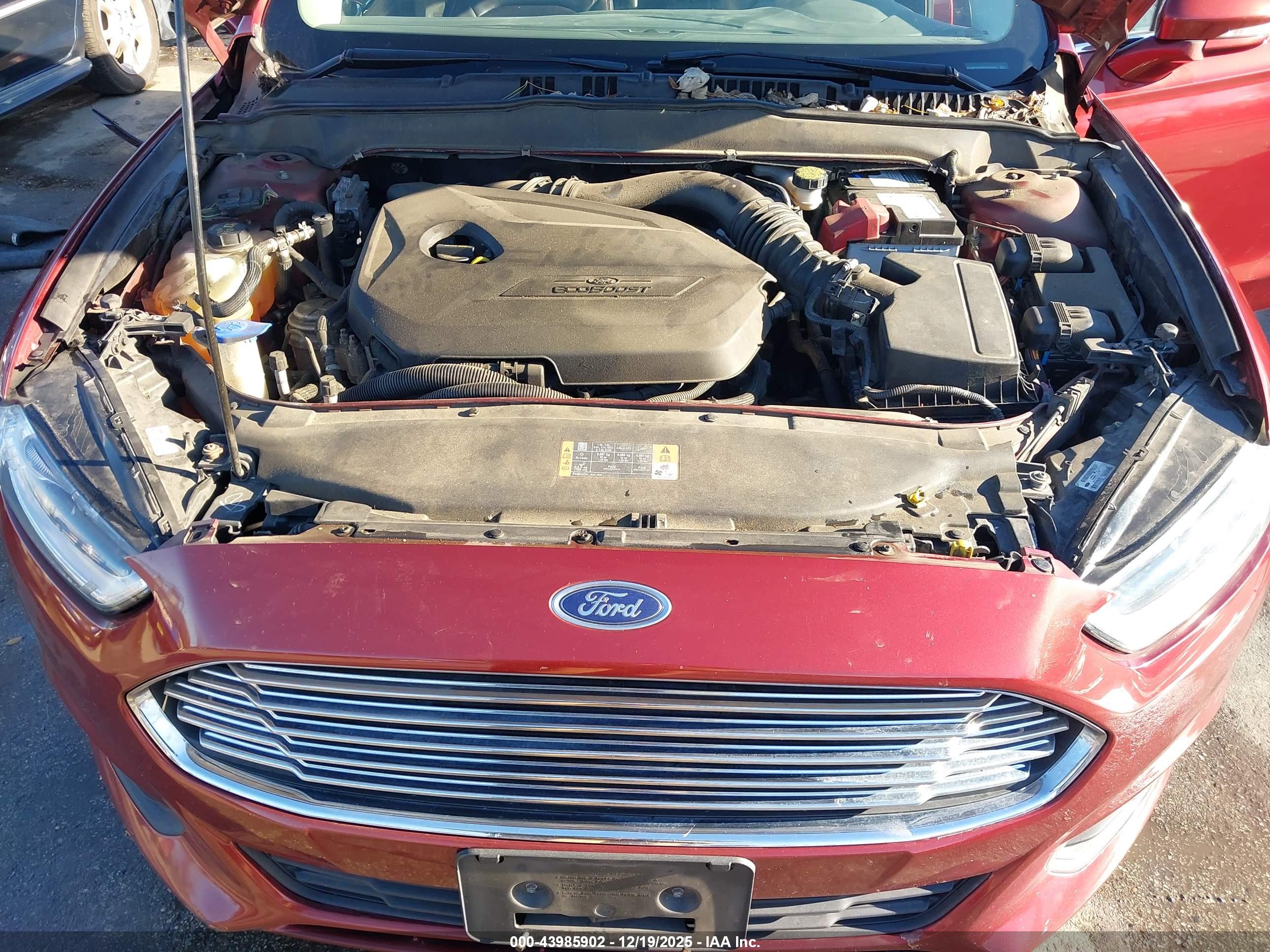 FORD FUSION image 10