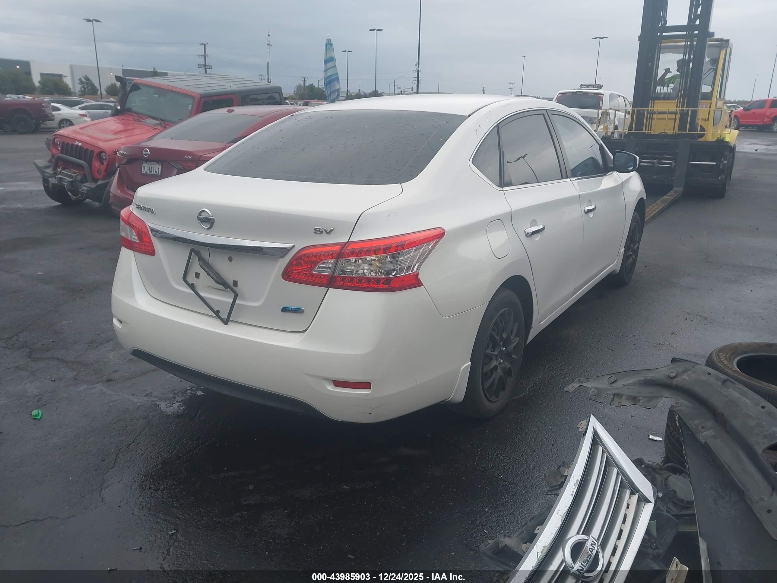 NISSAN SENTRA image 4