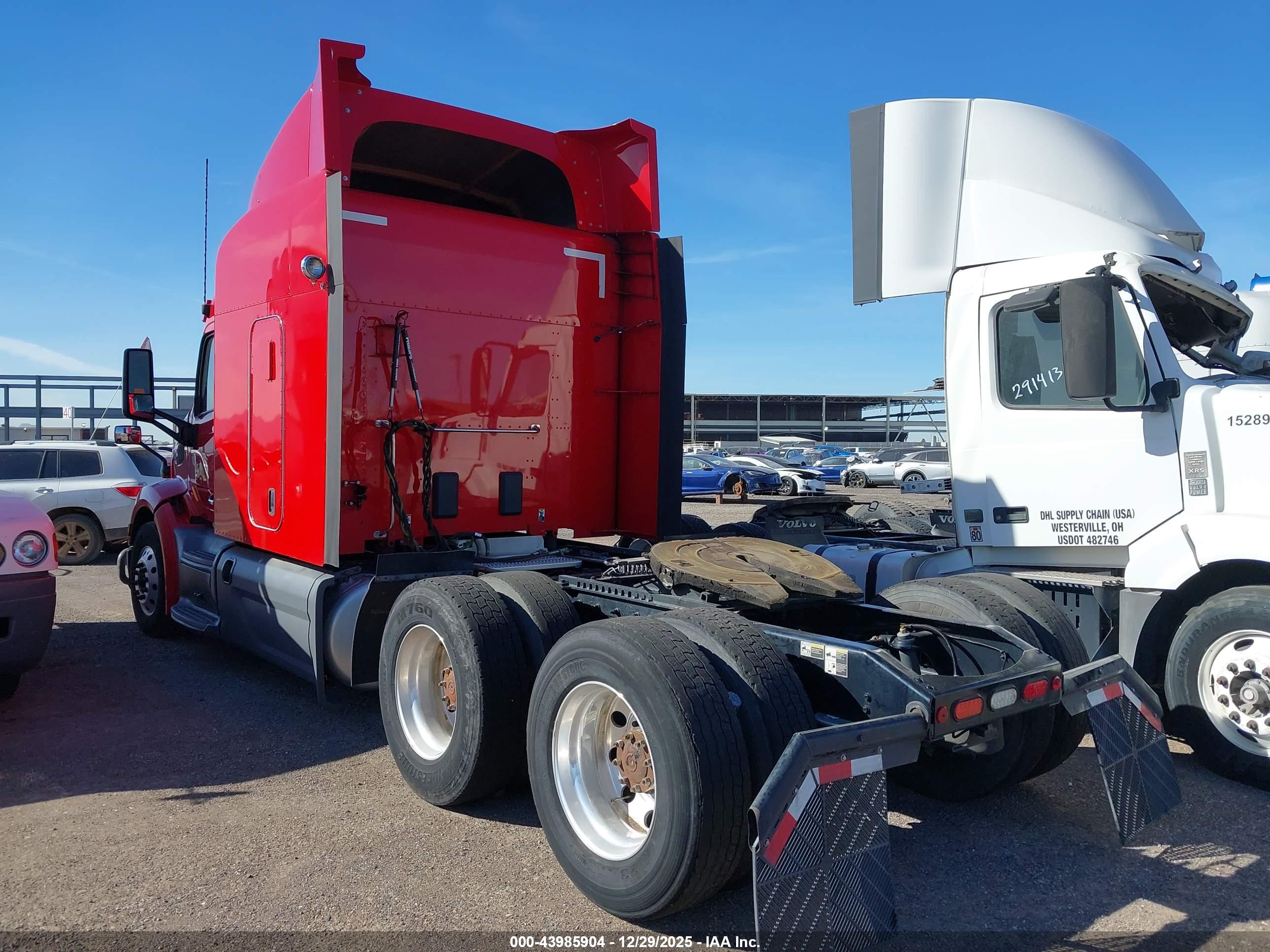 PETERBILT 579 image 3