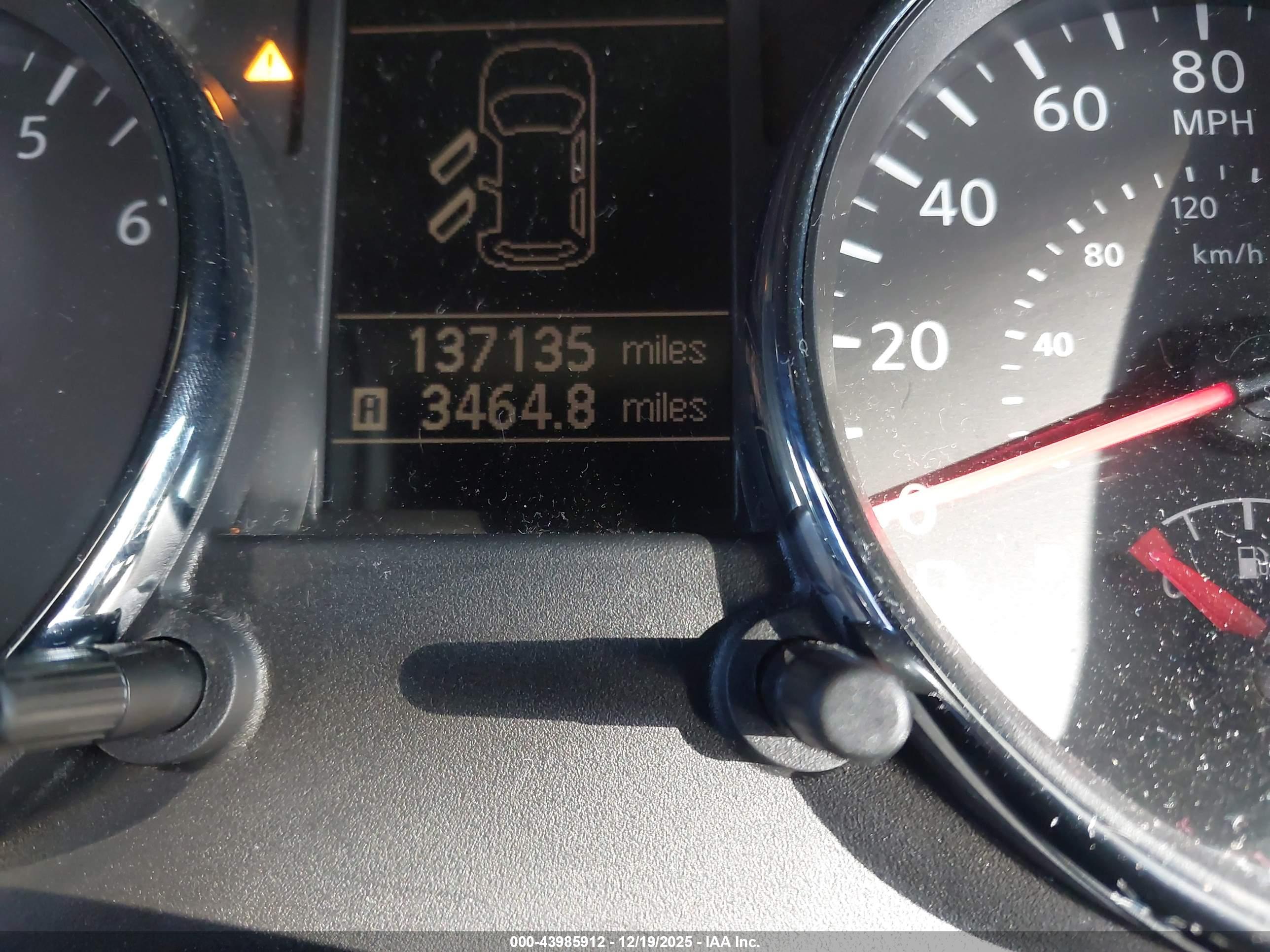 NISSAN ROGUE image 7