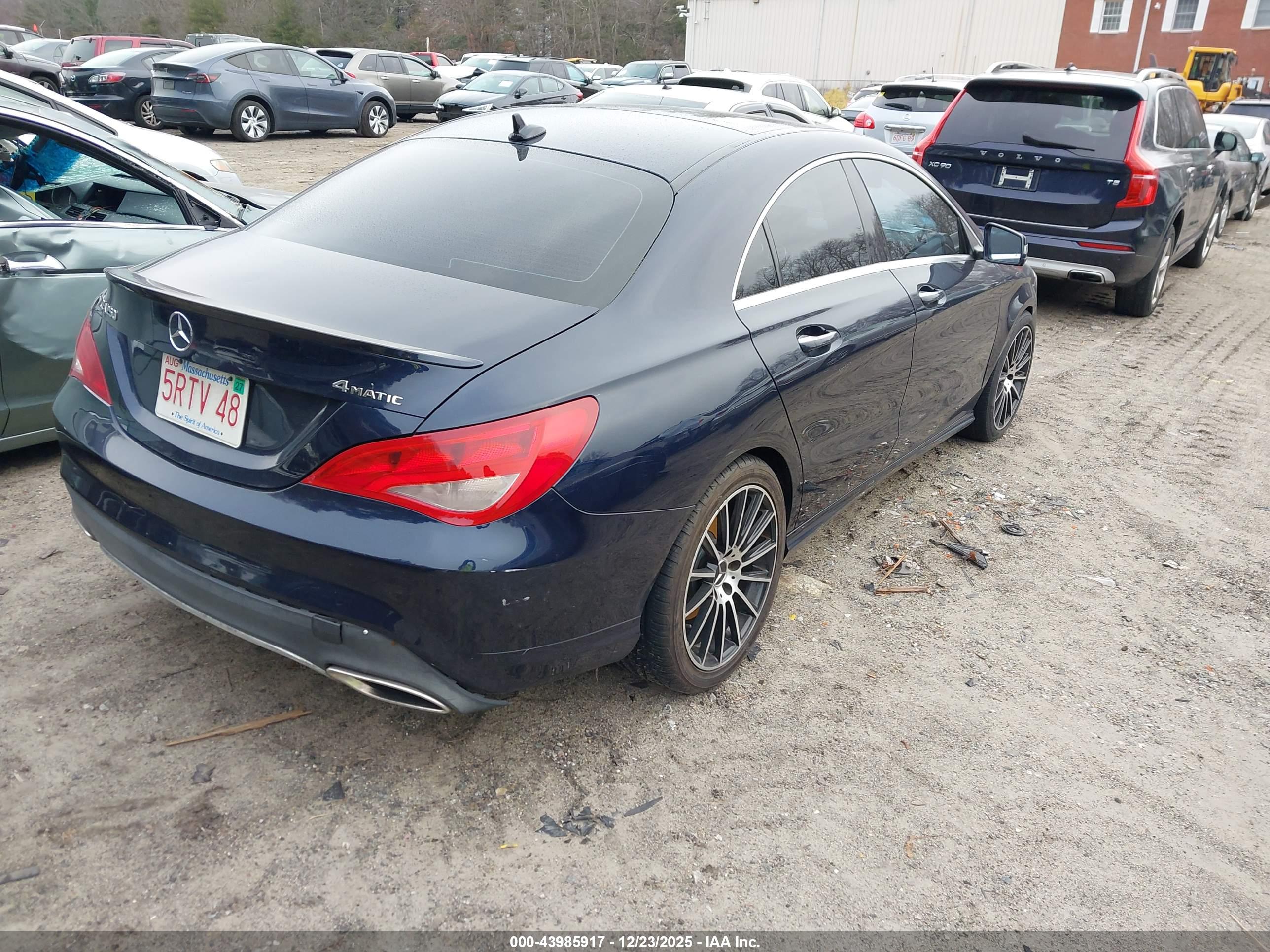 MERCEDES-BENZ CLA image 4
