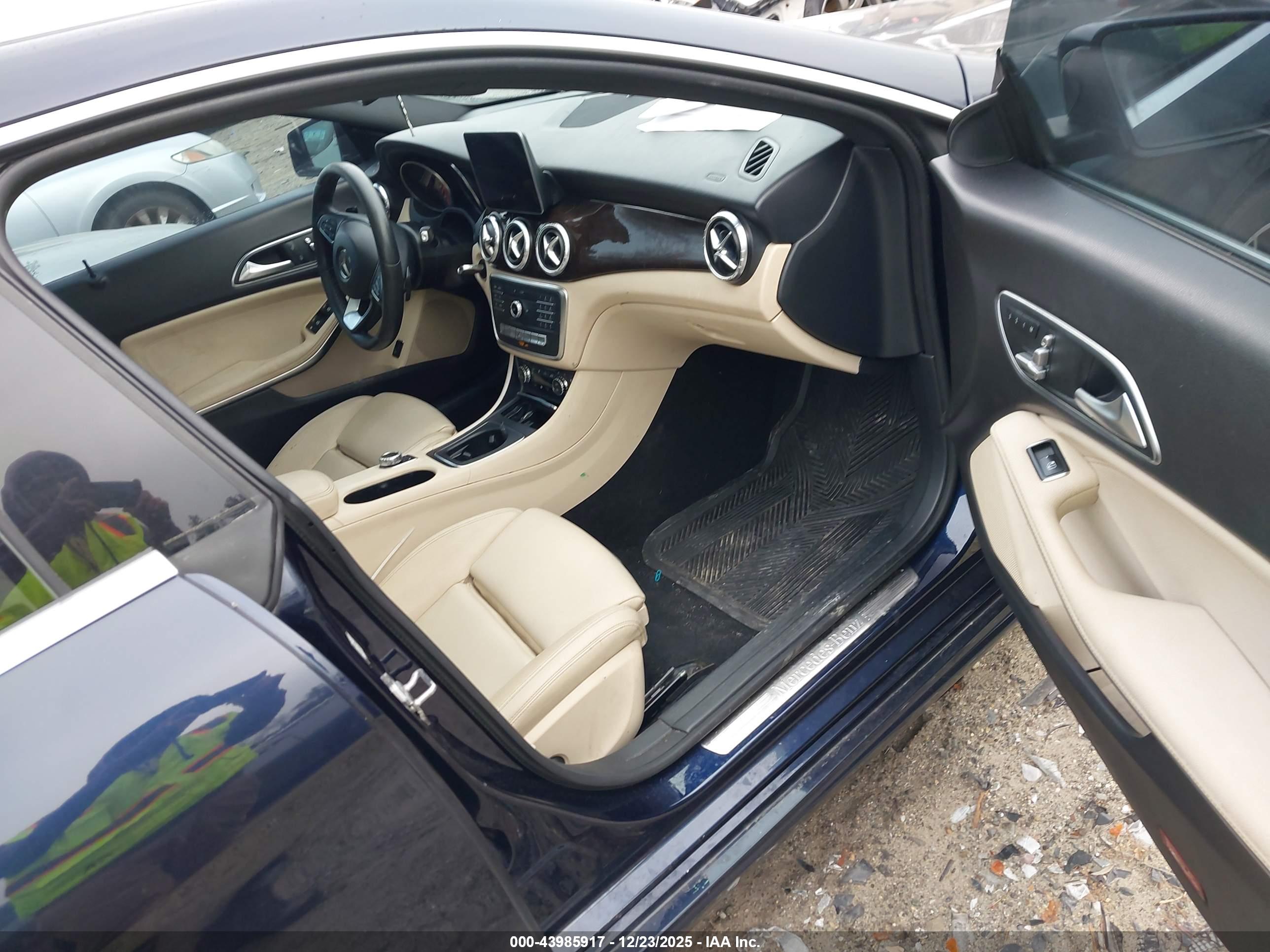 MERCEDES-BENZ CLA image 5