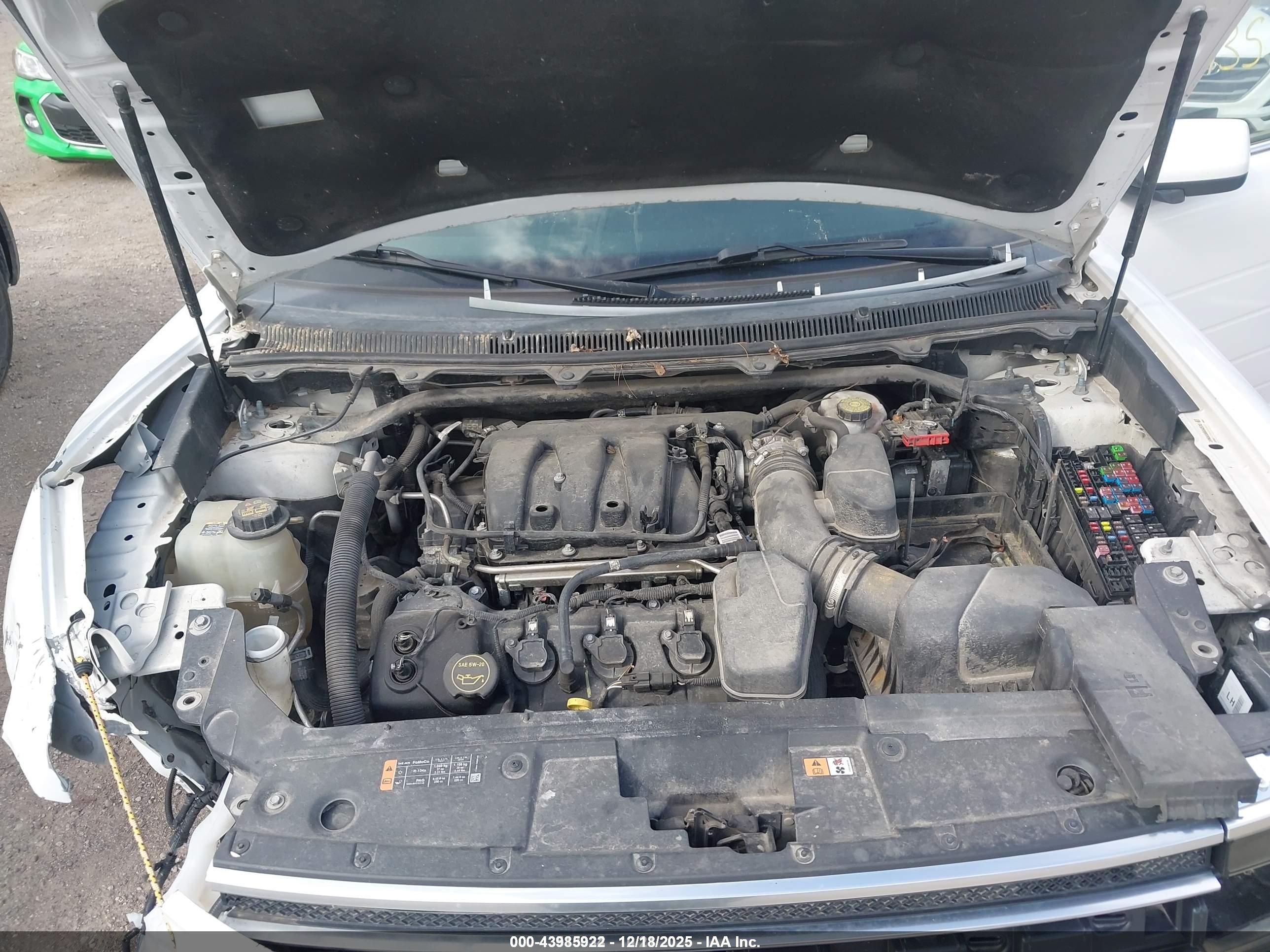 FORD FLEX image 10