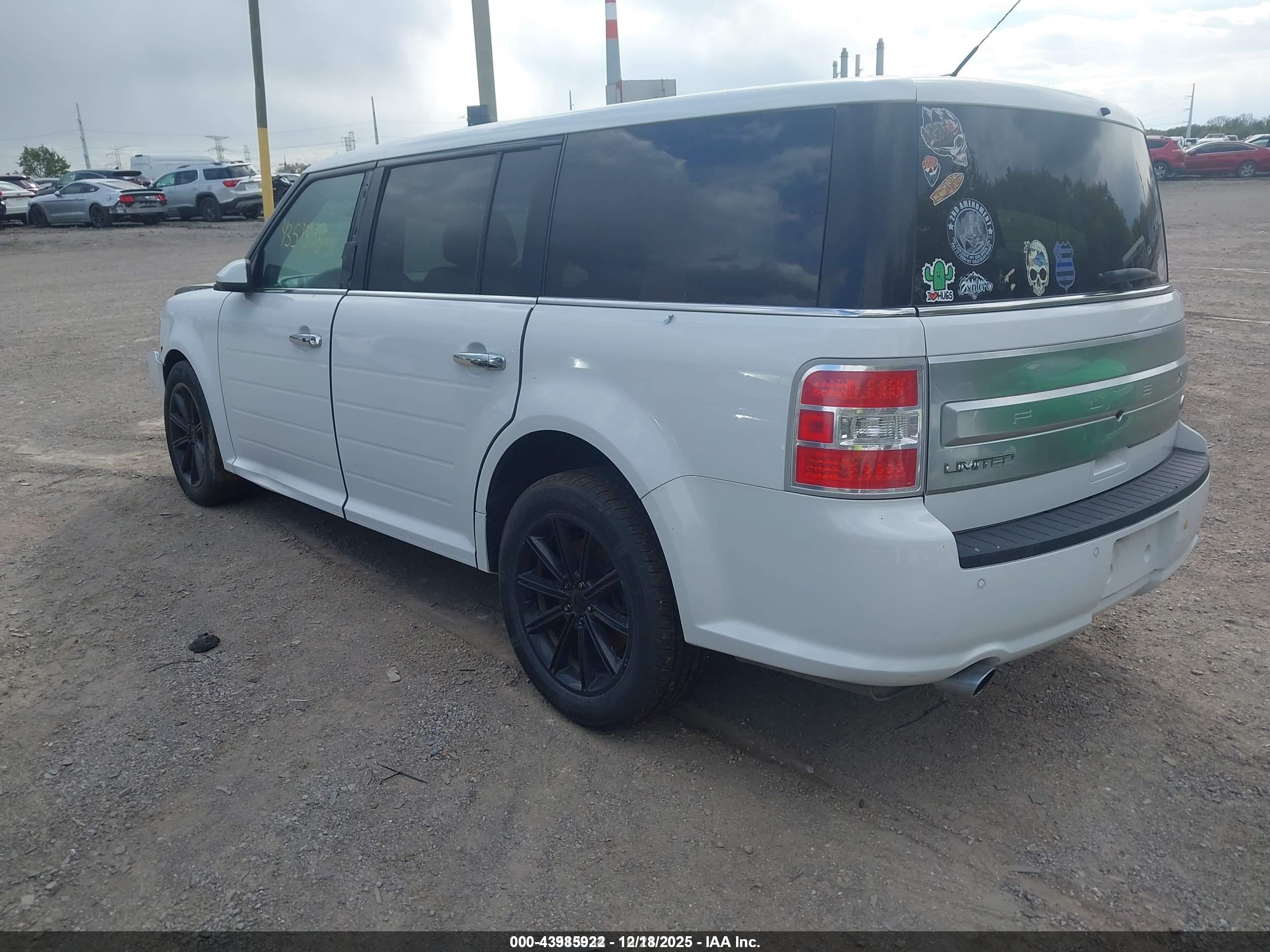FORD FLEX image 3