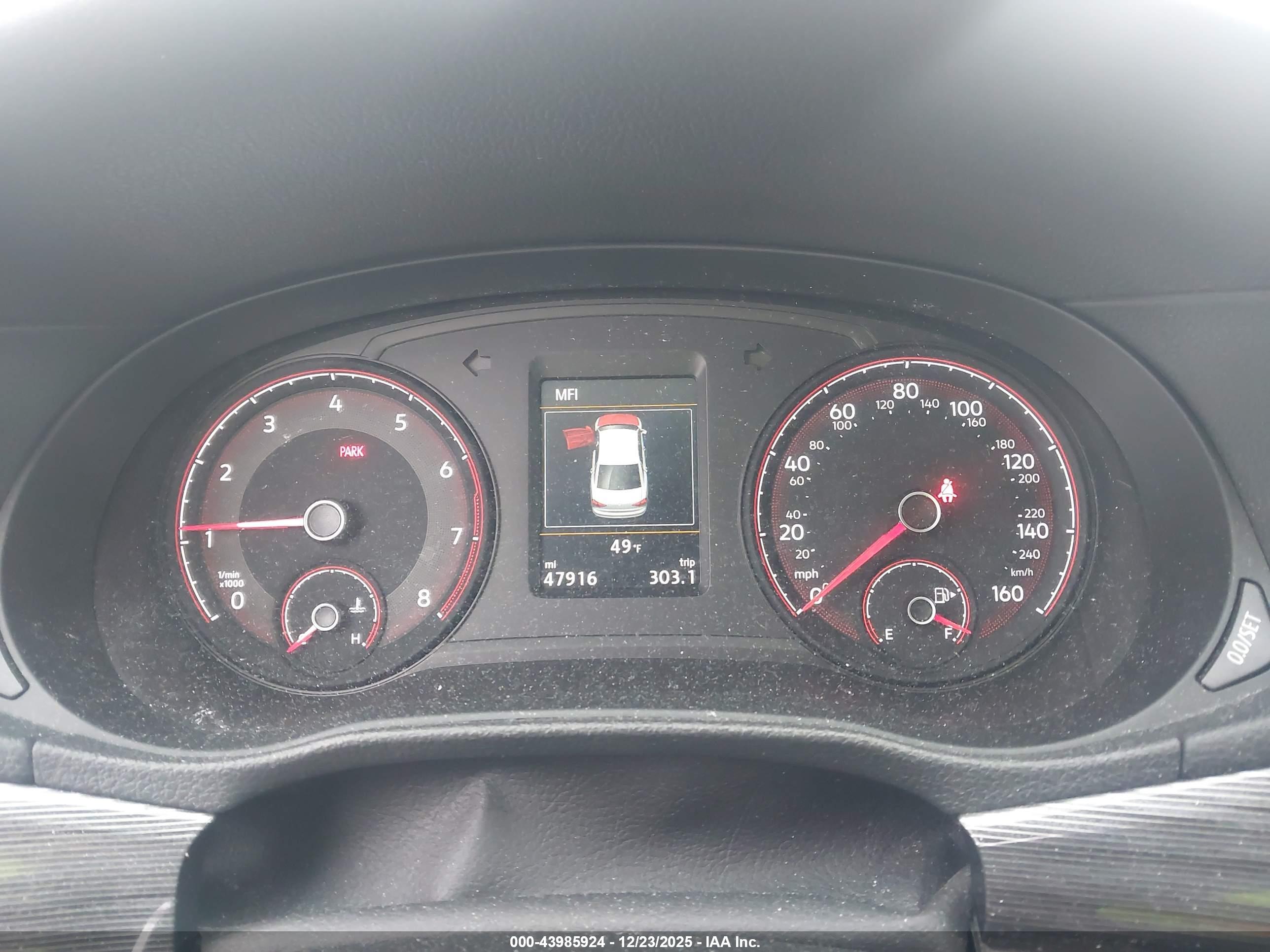 VOLKSWAGEN PASSAT image 7
