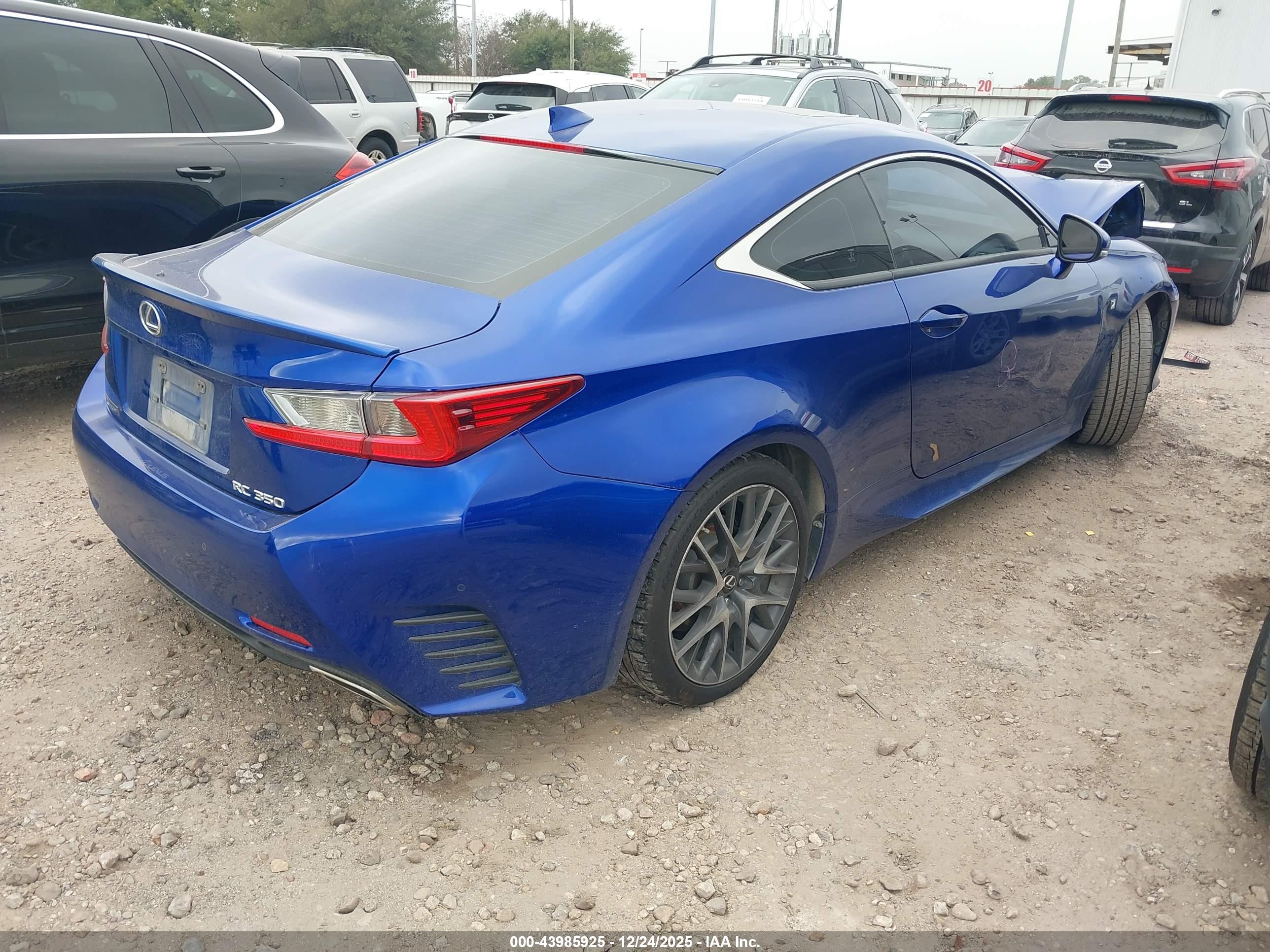 LEXUS RC image 4