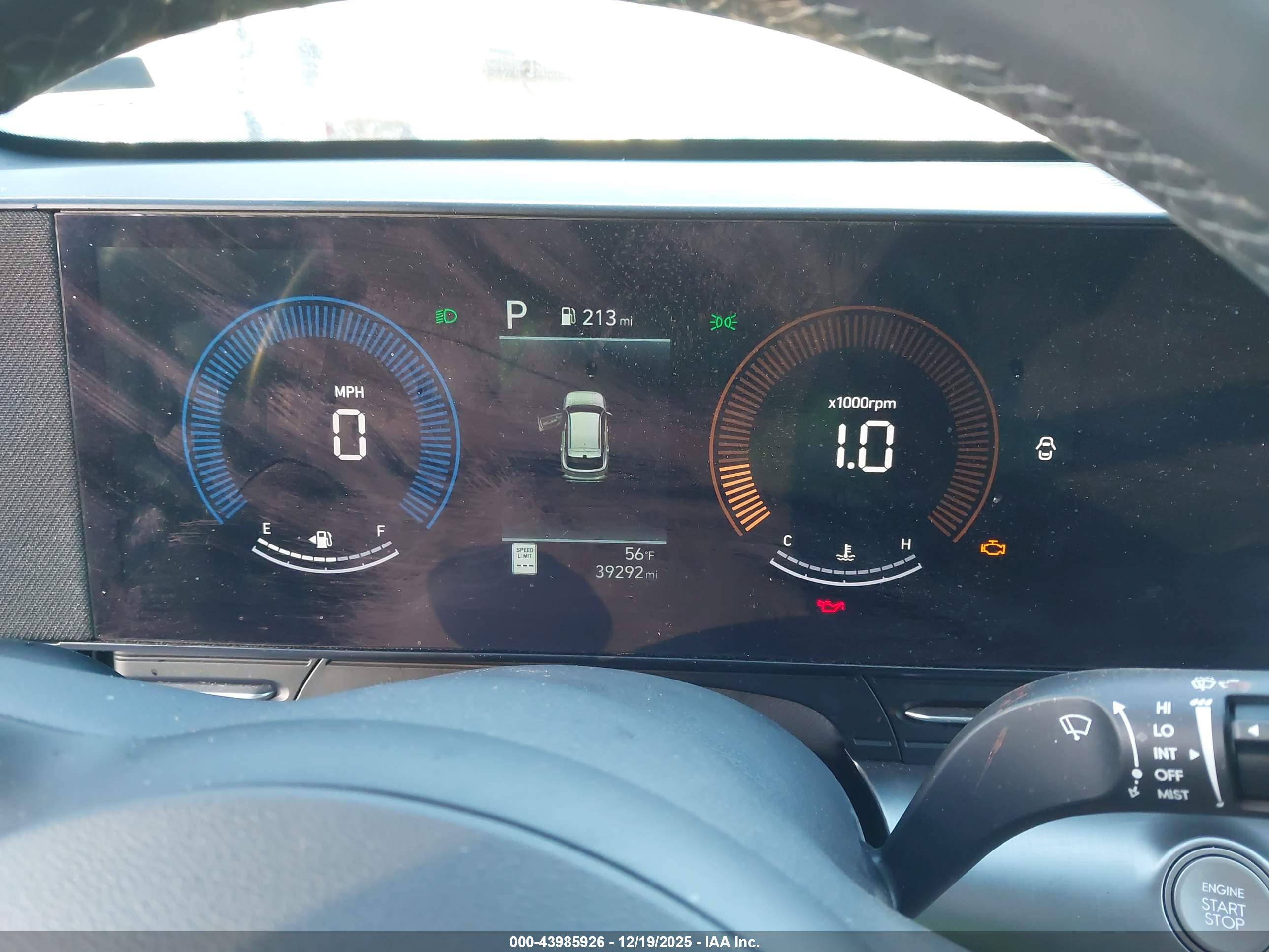 HYUNDAI KONA image 7