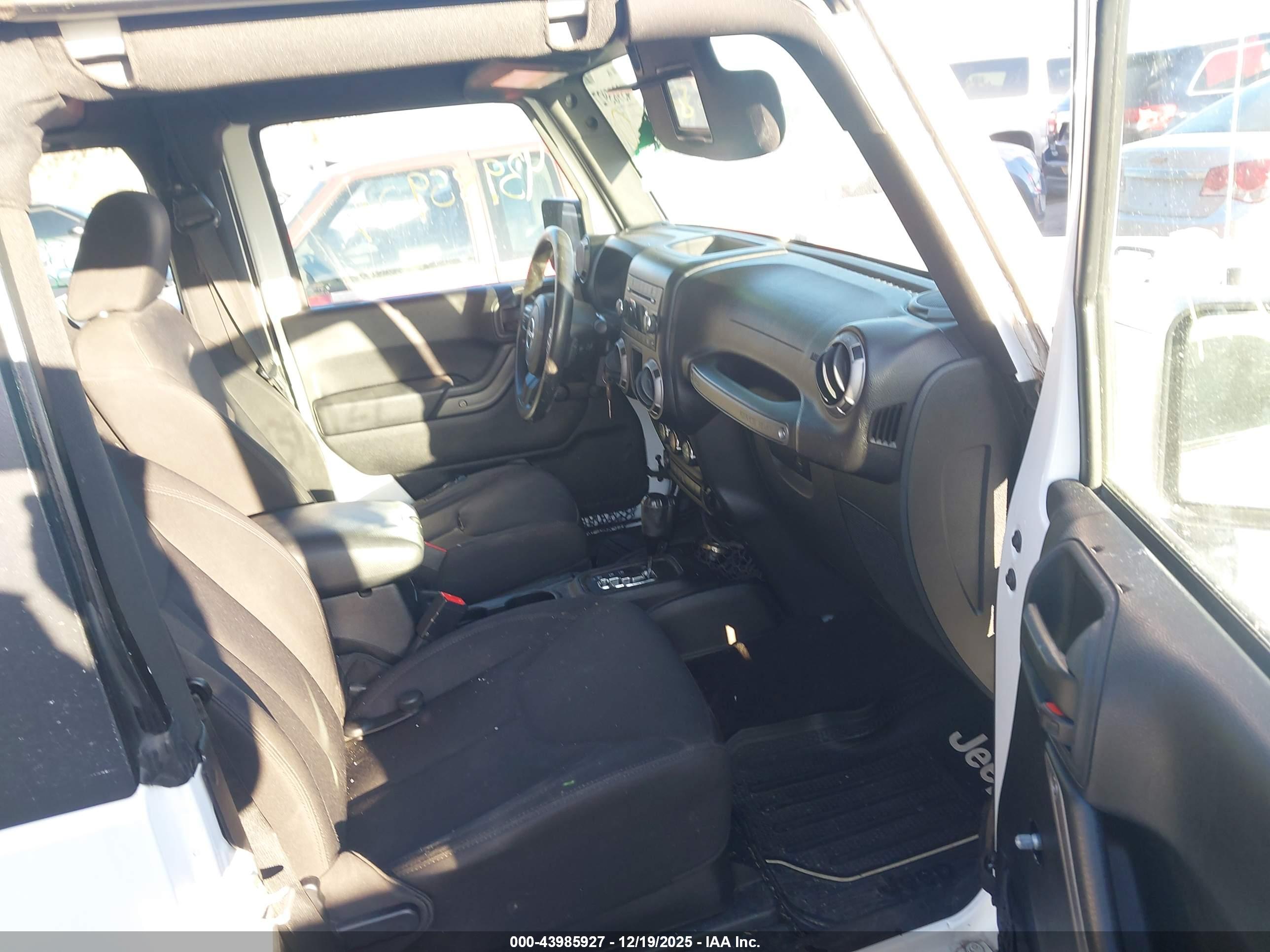JEEP WRANGLER image 5