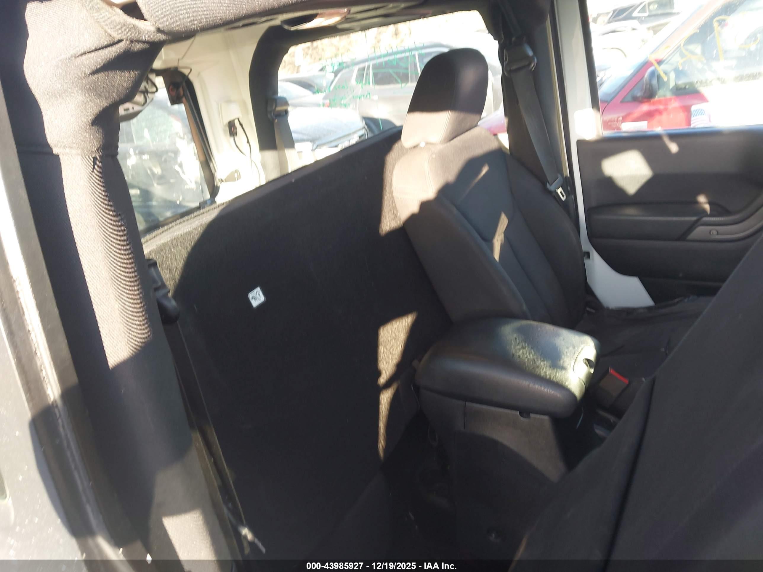 JEEP WRANGLER image 8