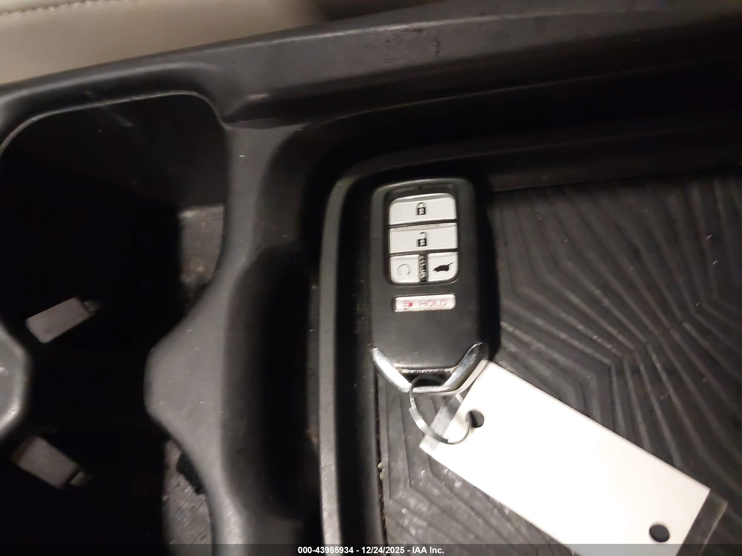 HONDA CR-V image 11
