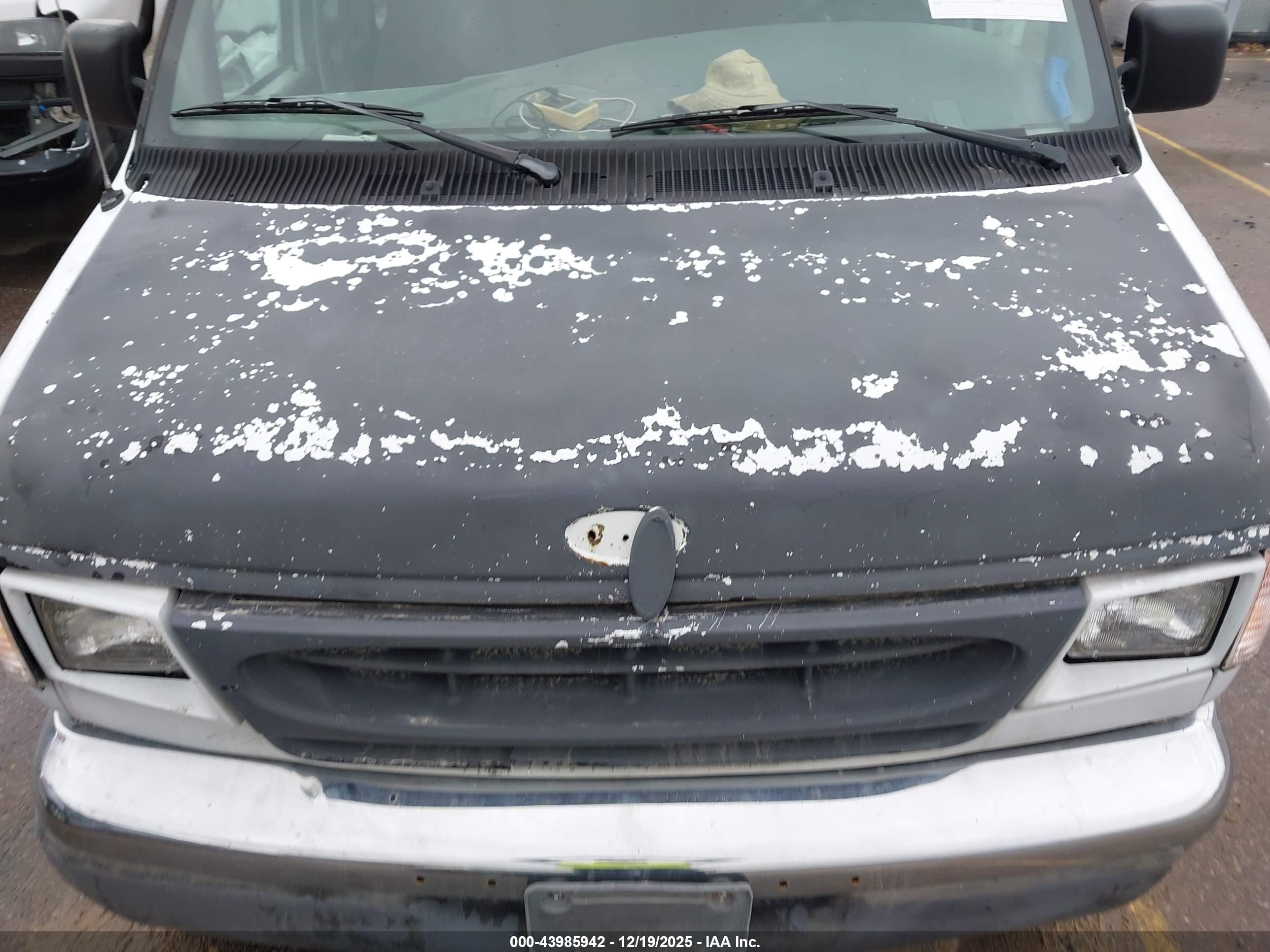 FORD E-250 image 10