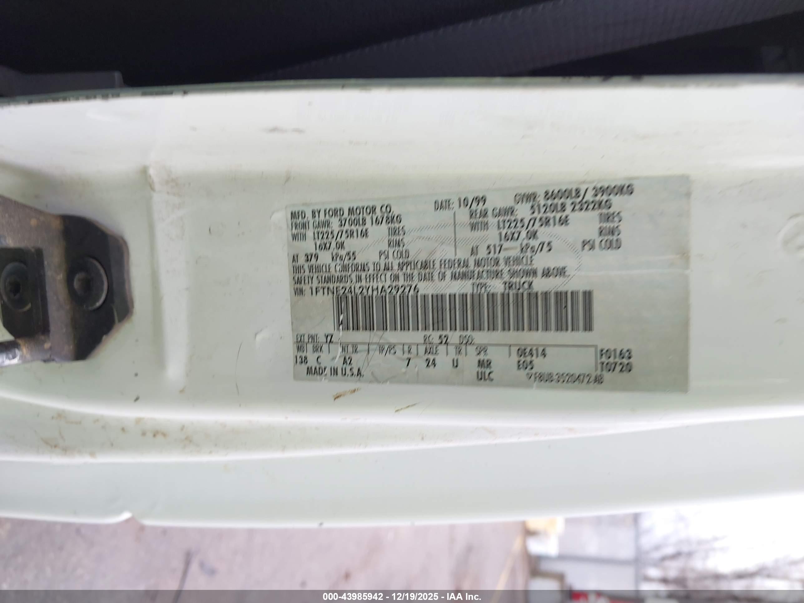 FORD E-250 image 9