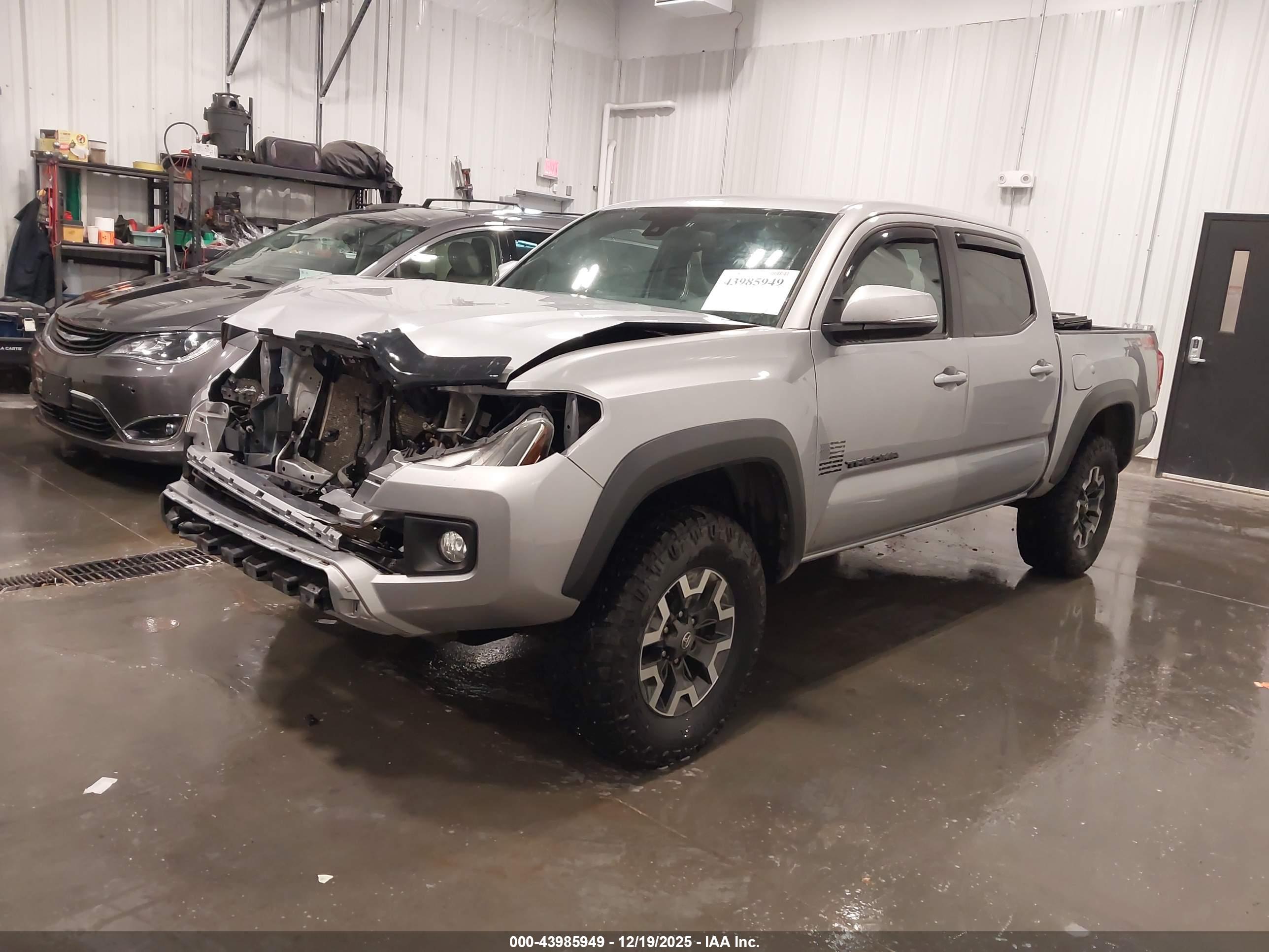 TOYOTA TACOMA image 2