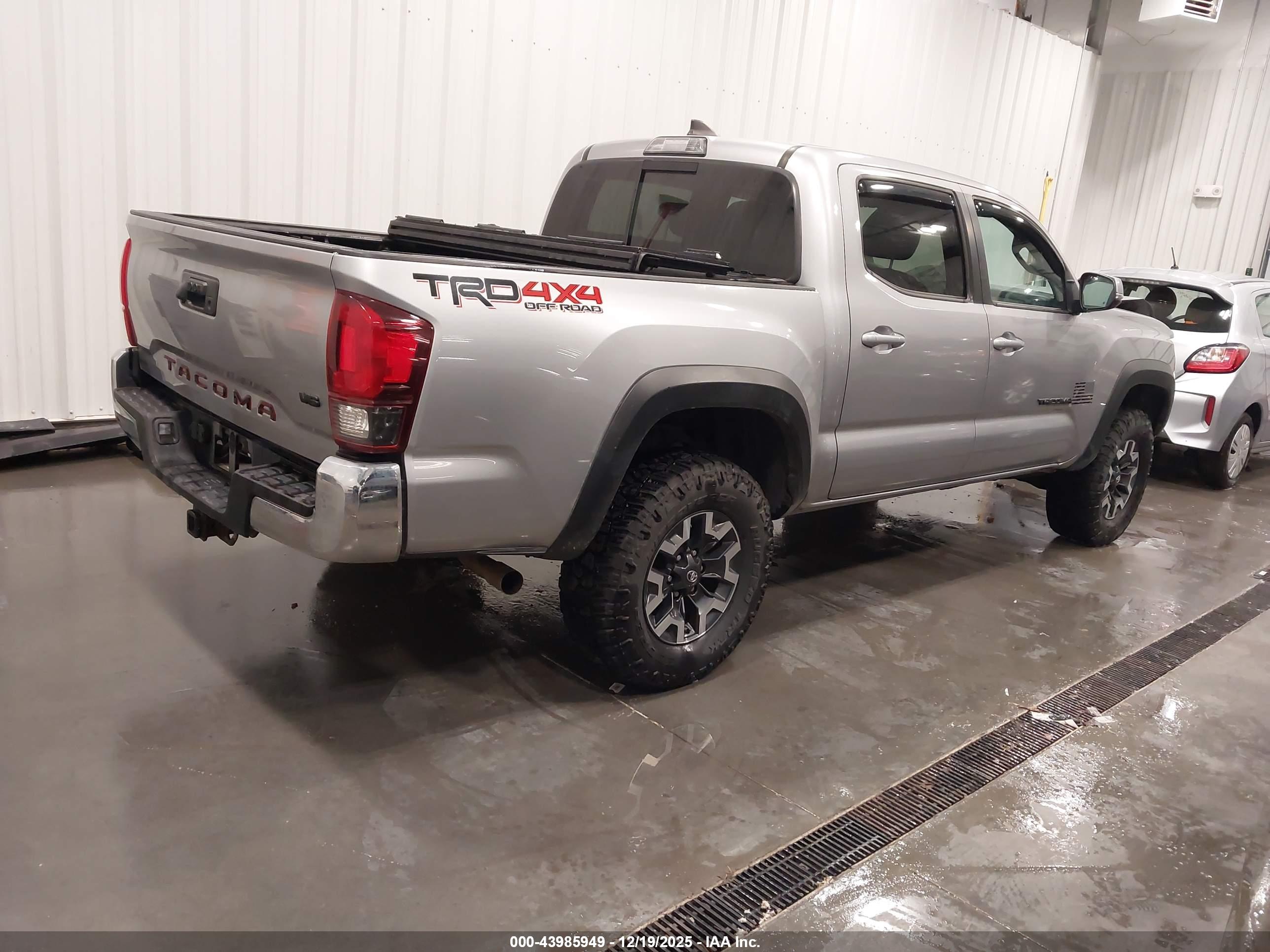 TOYOTA TACOMA image 4