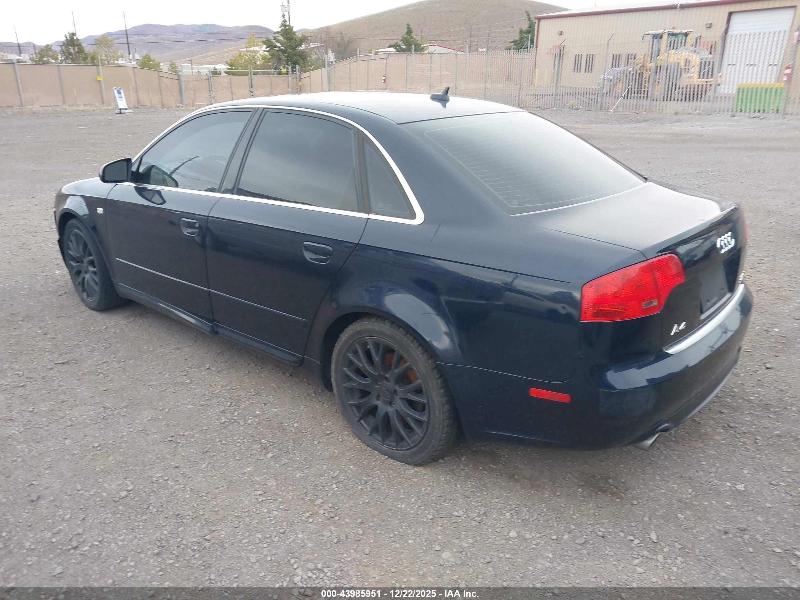 AUDI A4 image 3