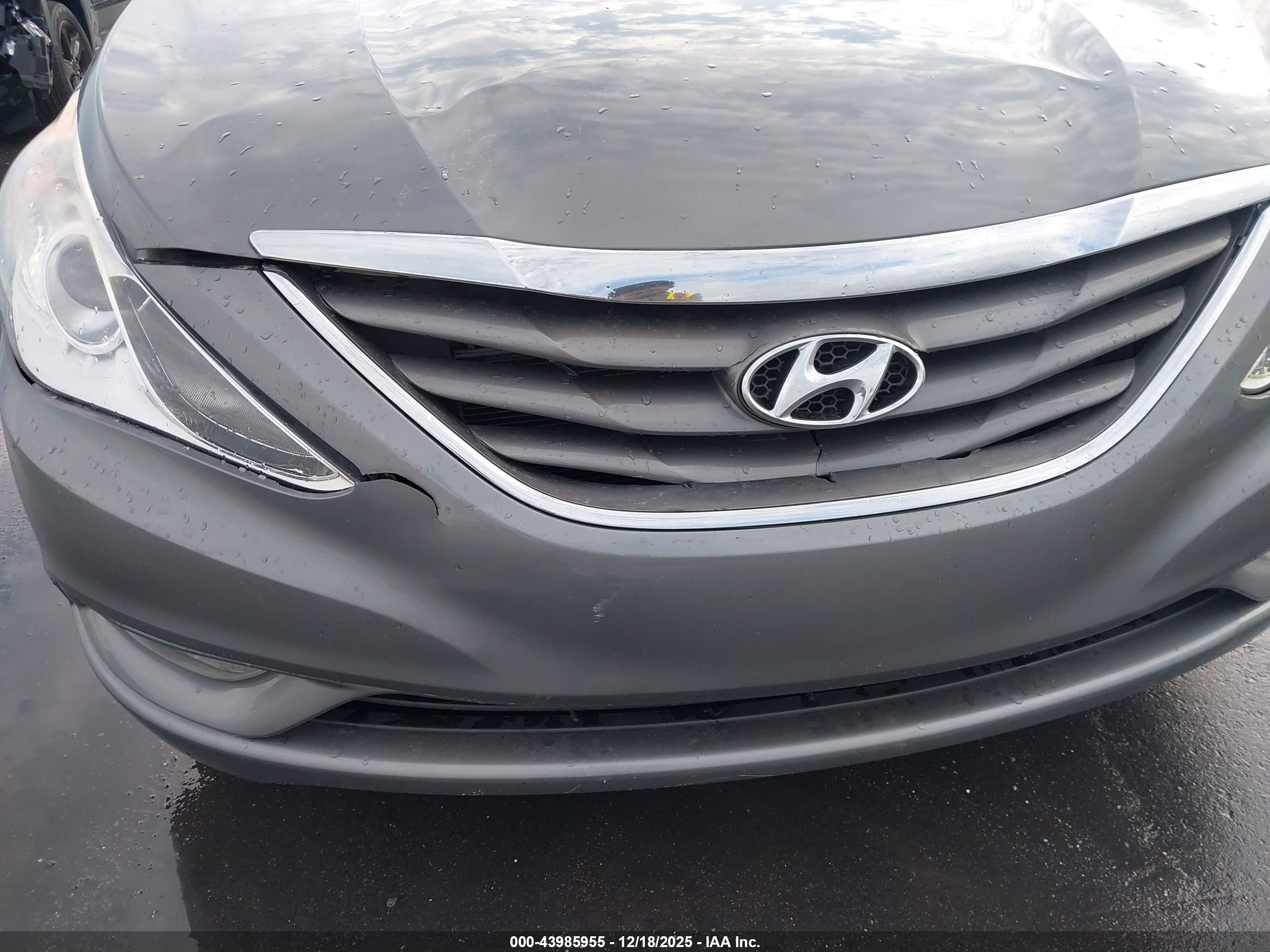 HYUNDAI SONATA image 6