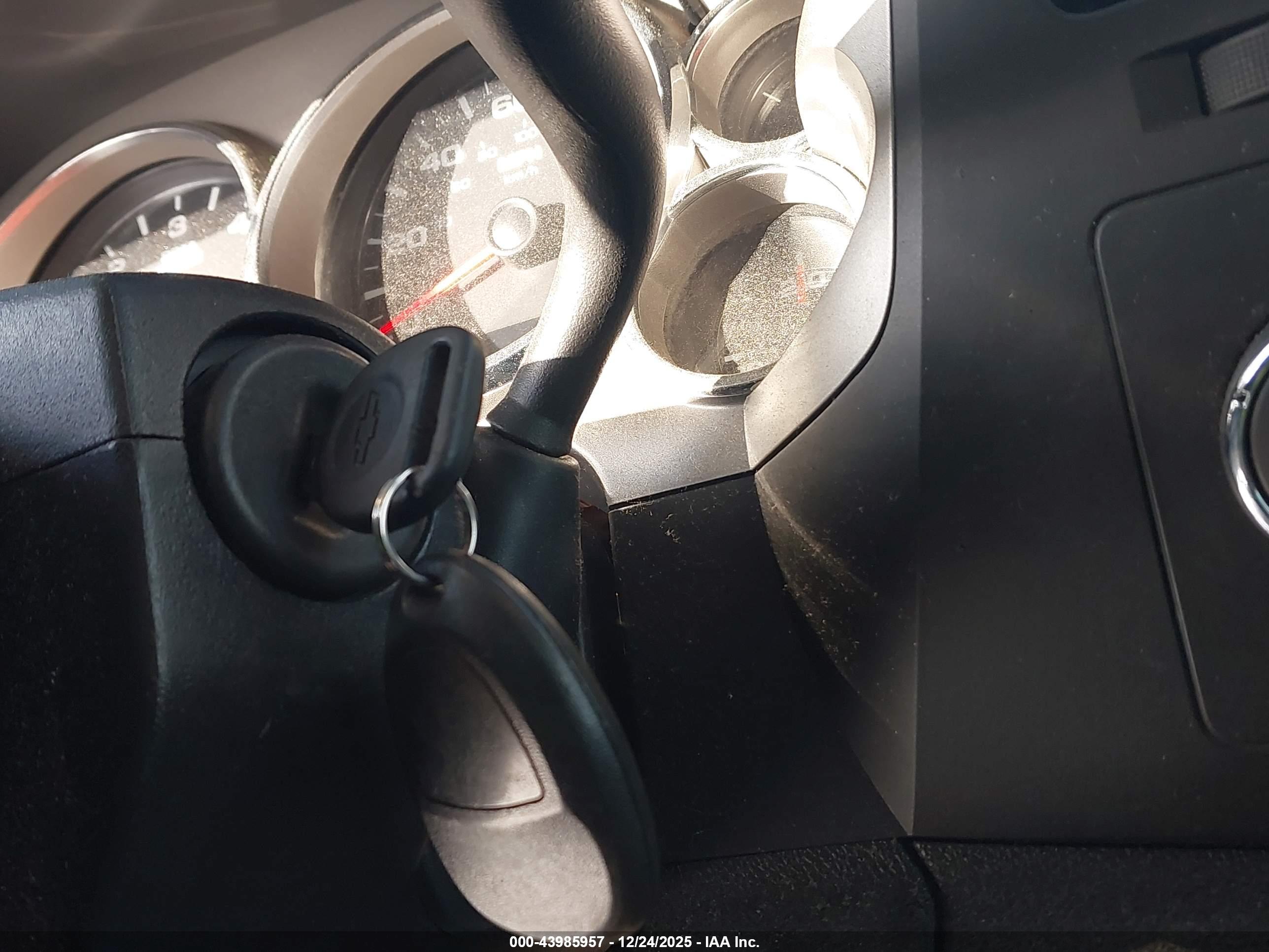 CHEVROLET SILVERADO image 11