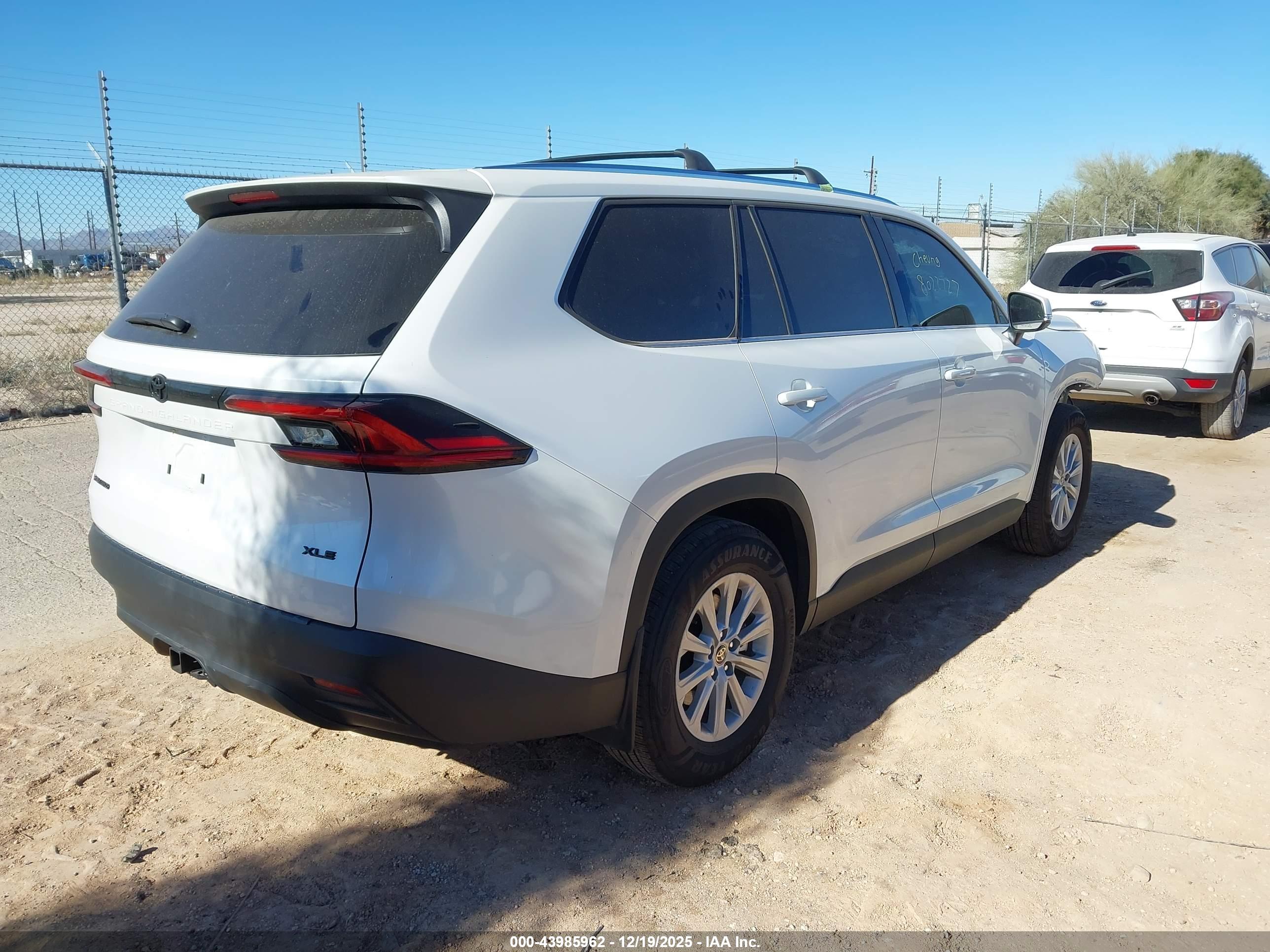 TOYOTA GRAND image 4