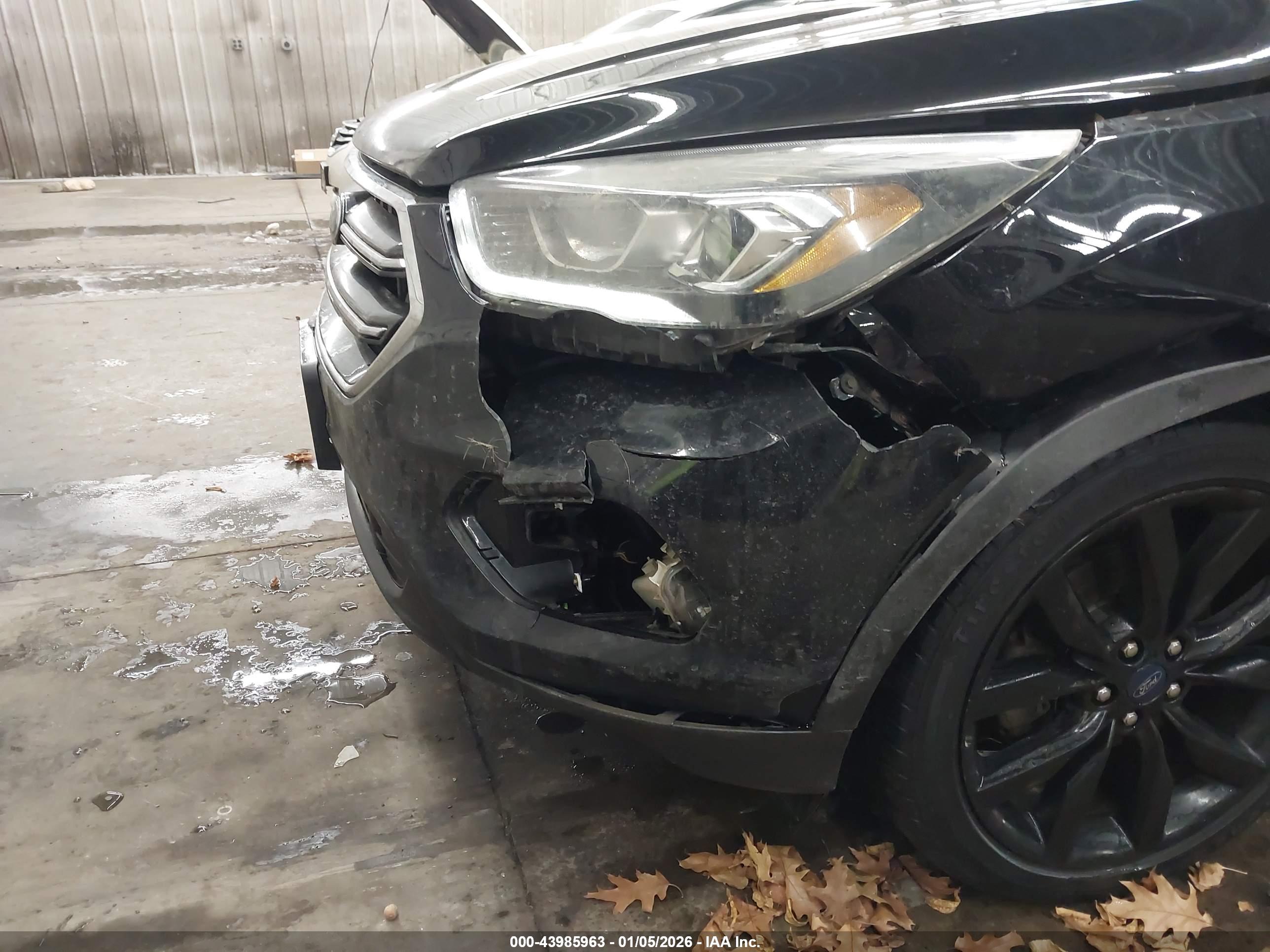 FORD ESCAPE image 6