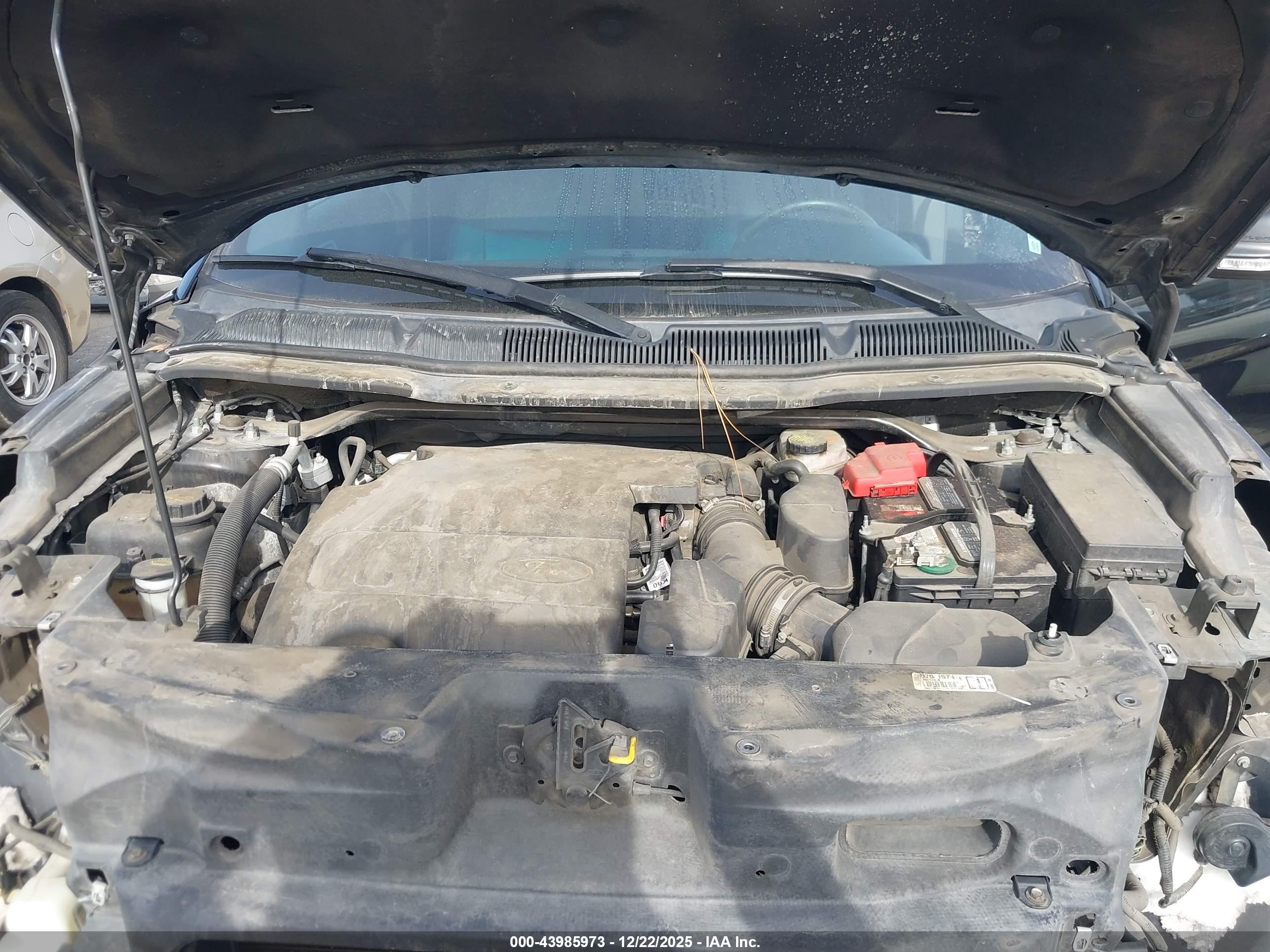 FORD EXPLORER image 10