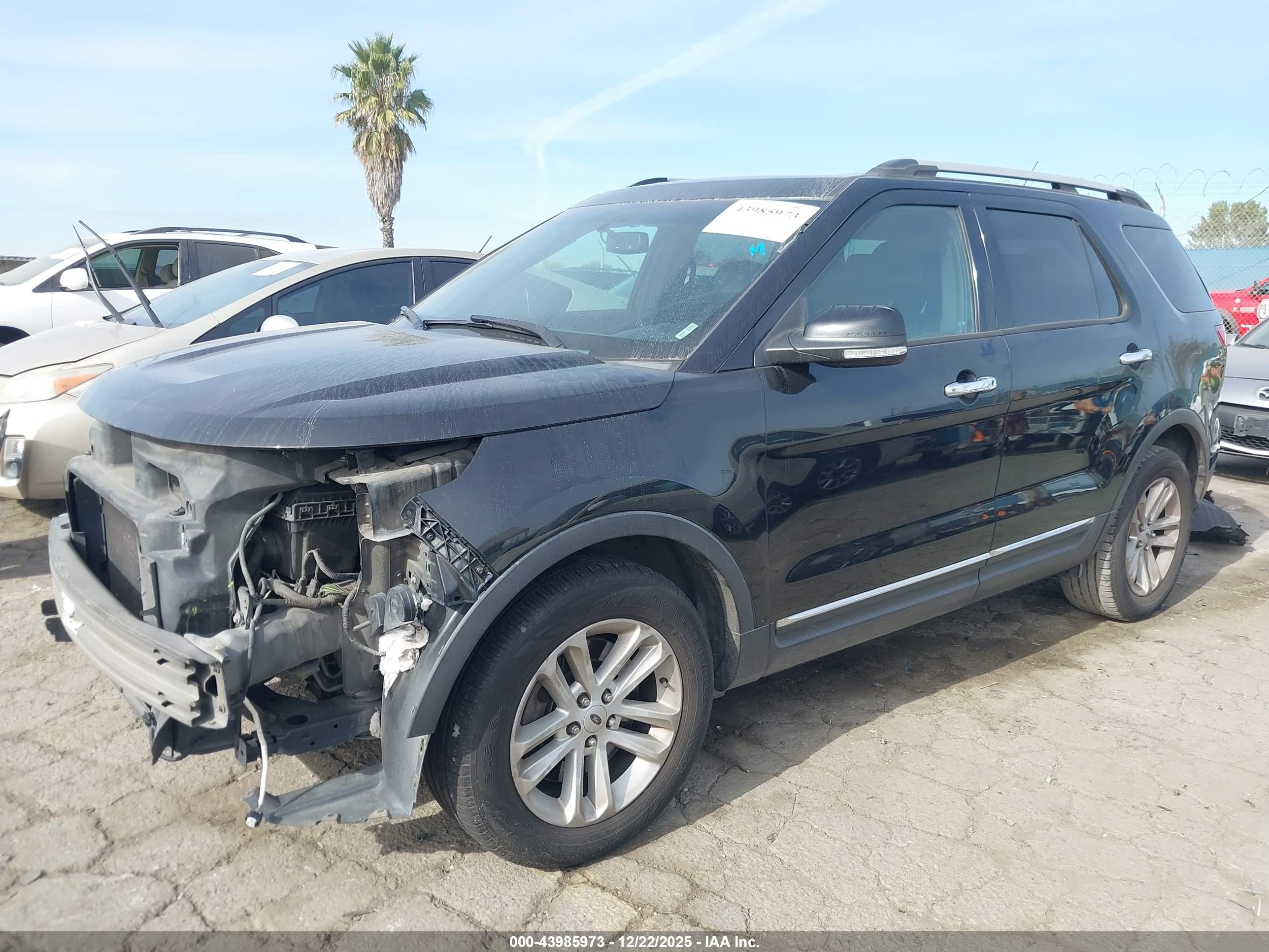 FORD EXPLORER image 2