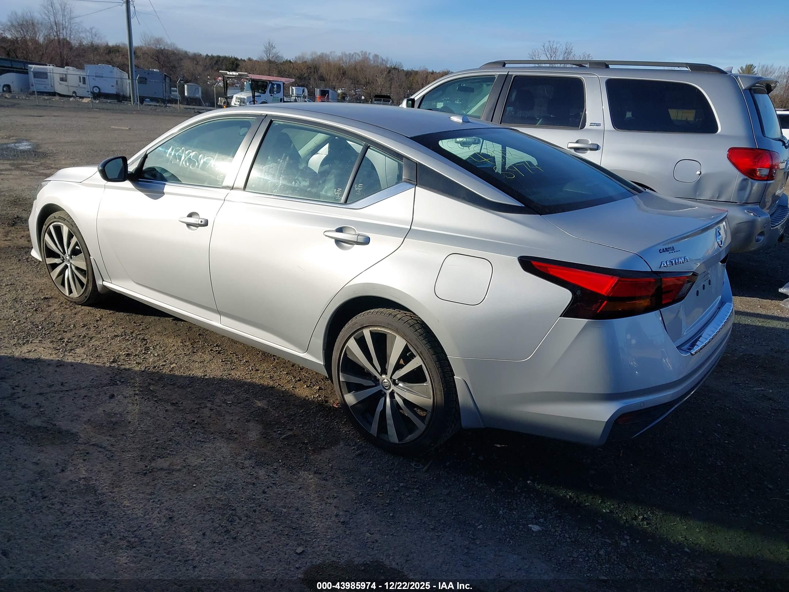 NISSAN ALTIMA image 3