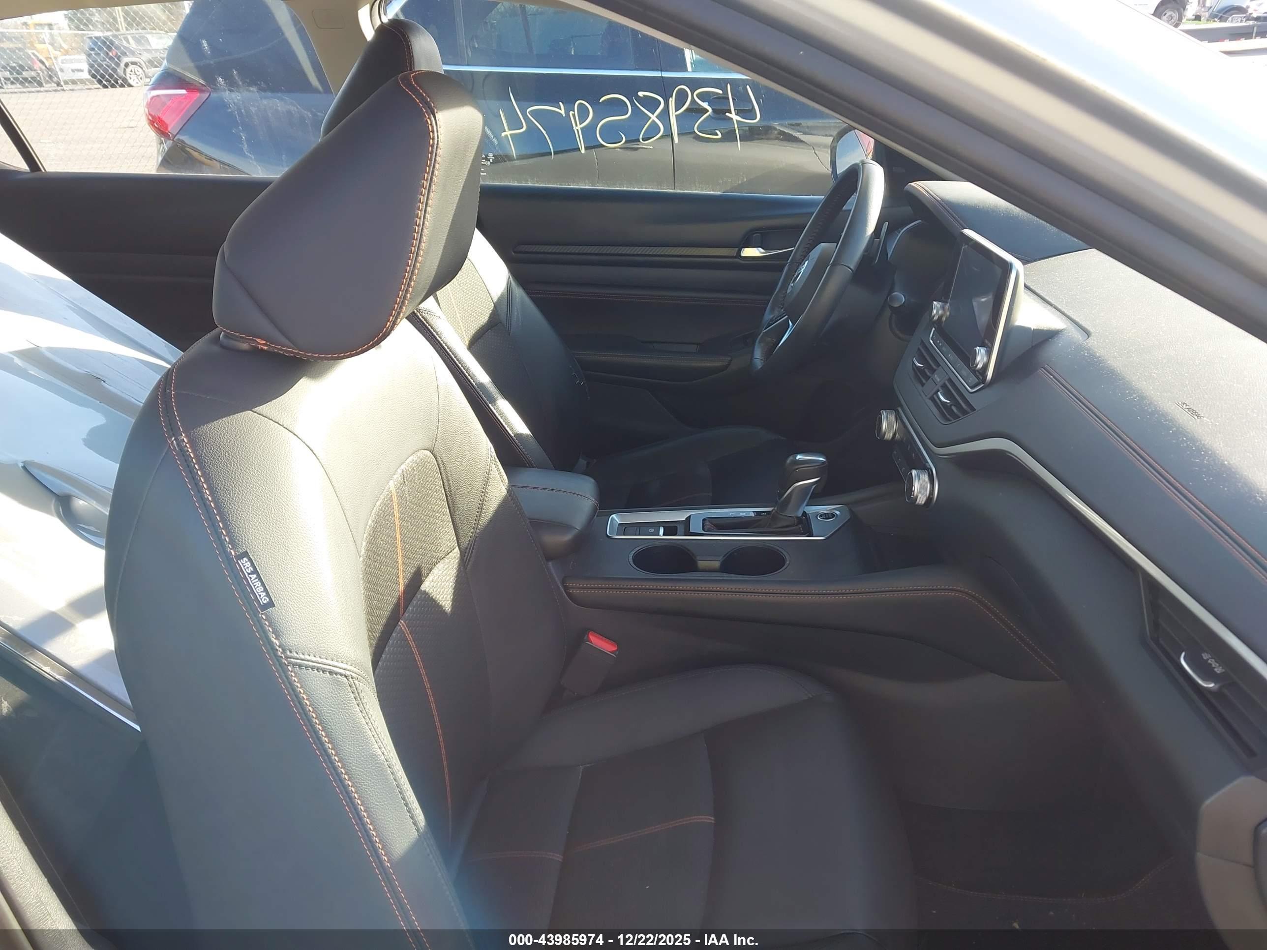 NISSAN ALTIMA image 5