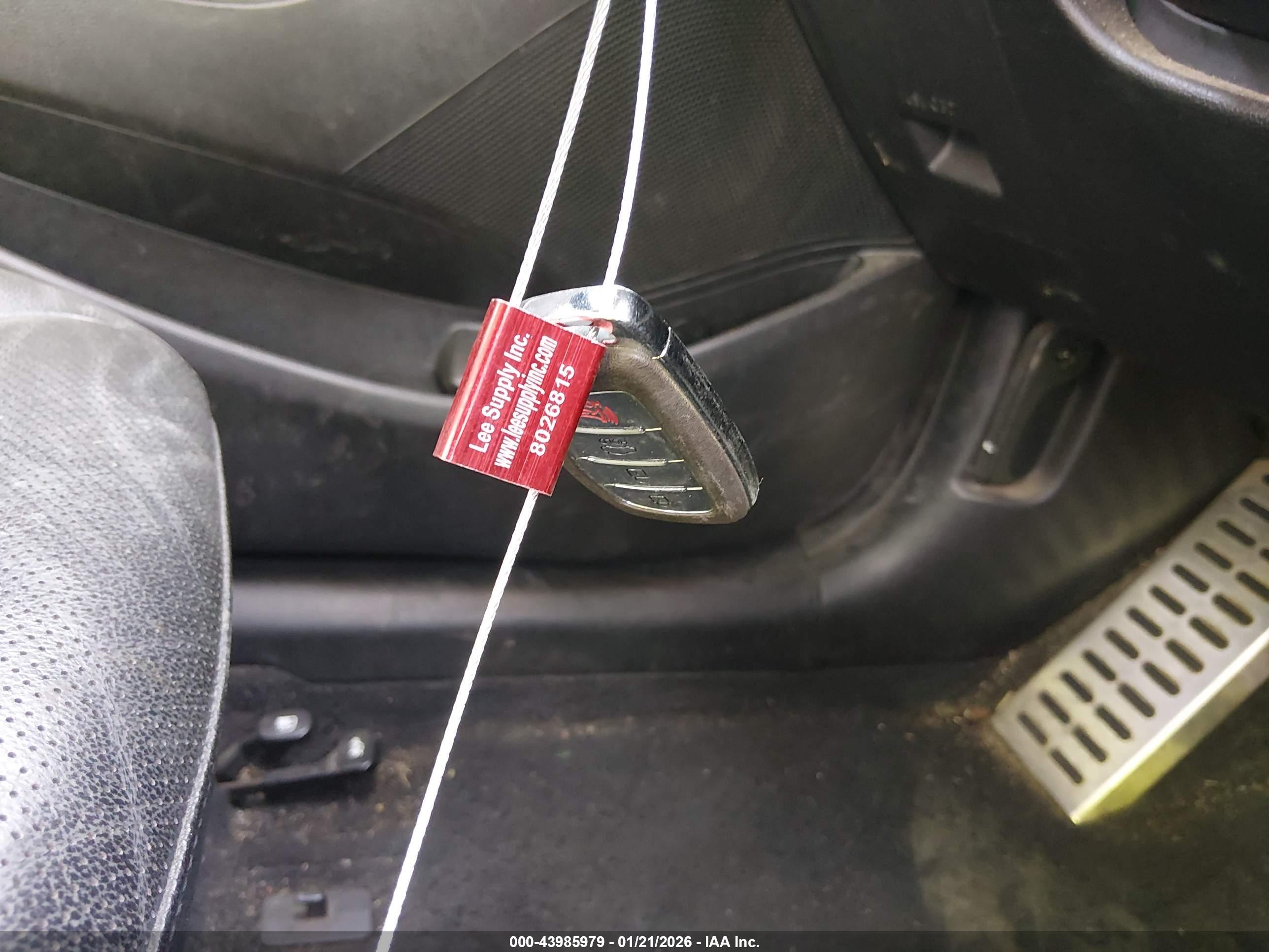 HYUNDAI ELANTRA image 11