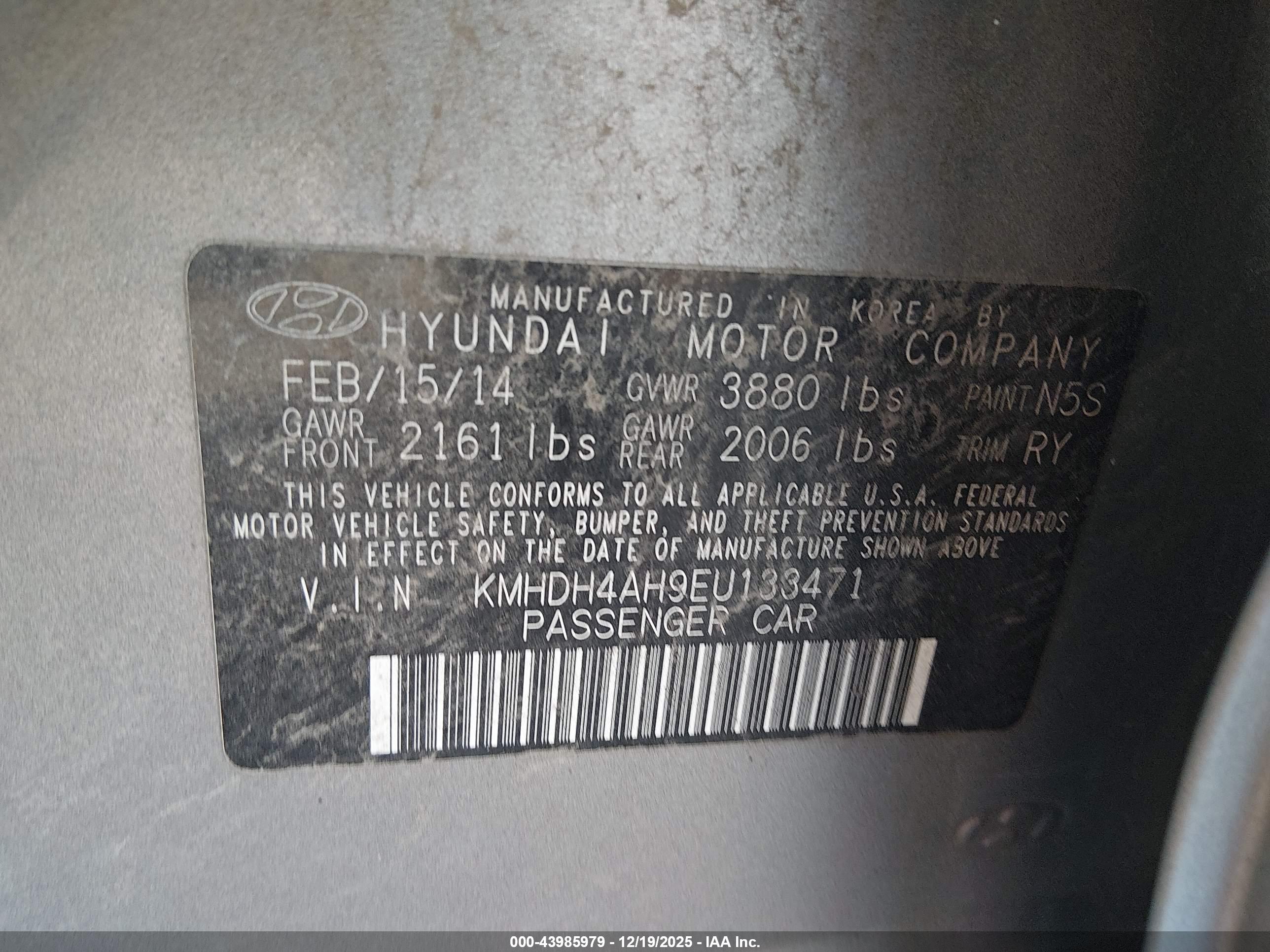 HYUNDAI ELANTRA image 9