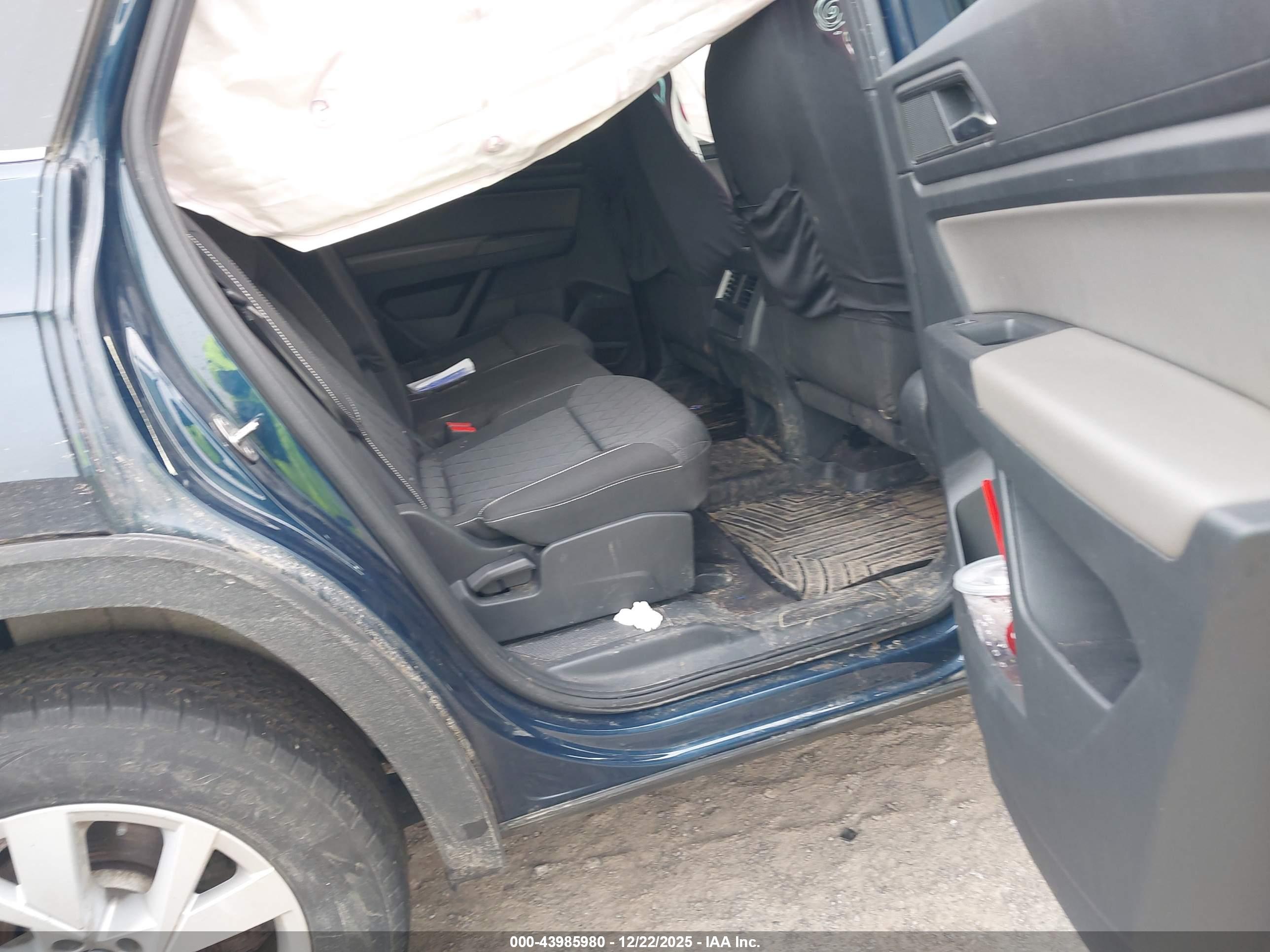 VOLKSWAGEN ATLAS image 8