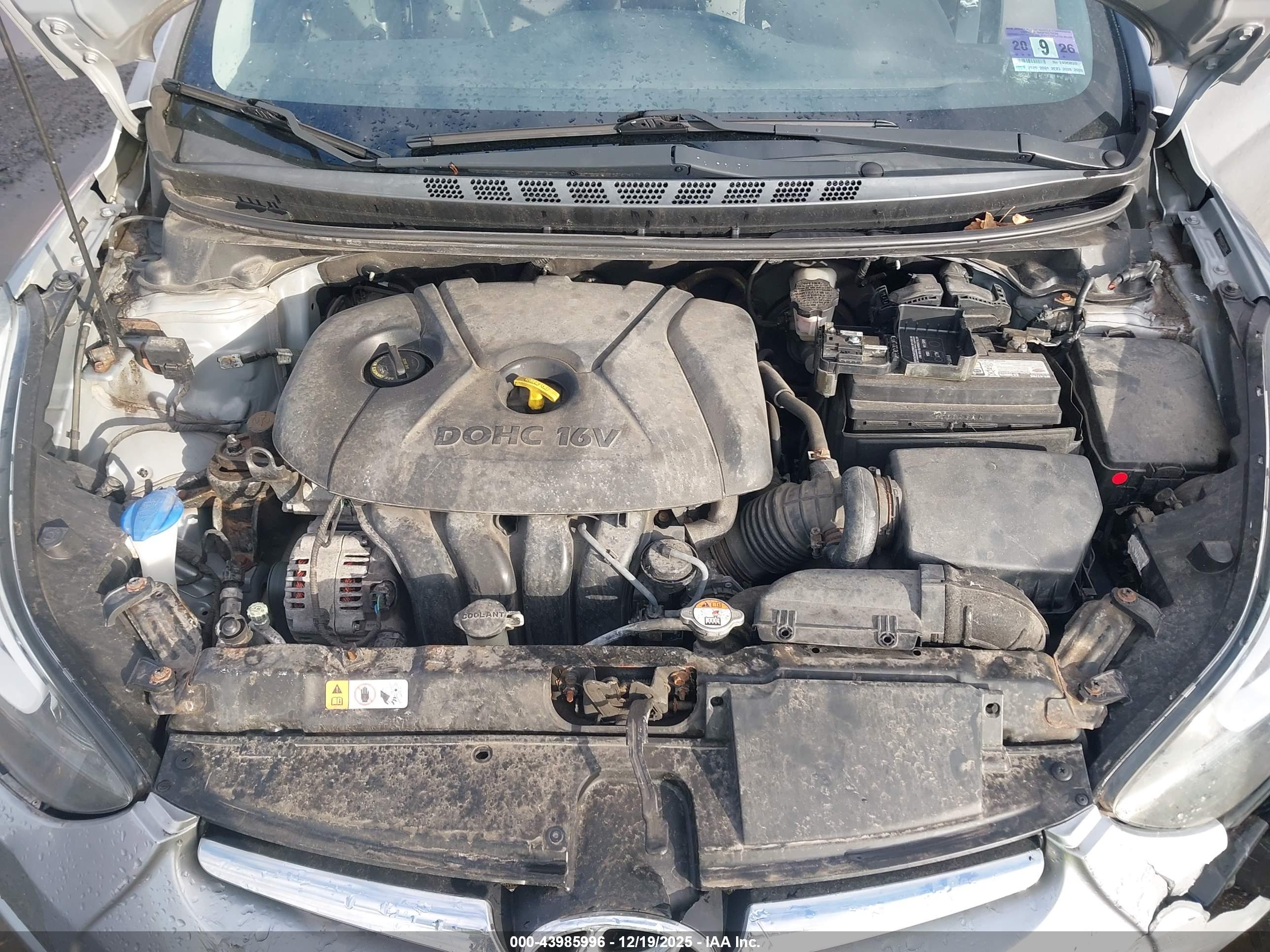 HYUNDAI ELANTRA image 10