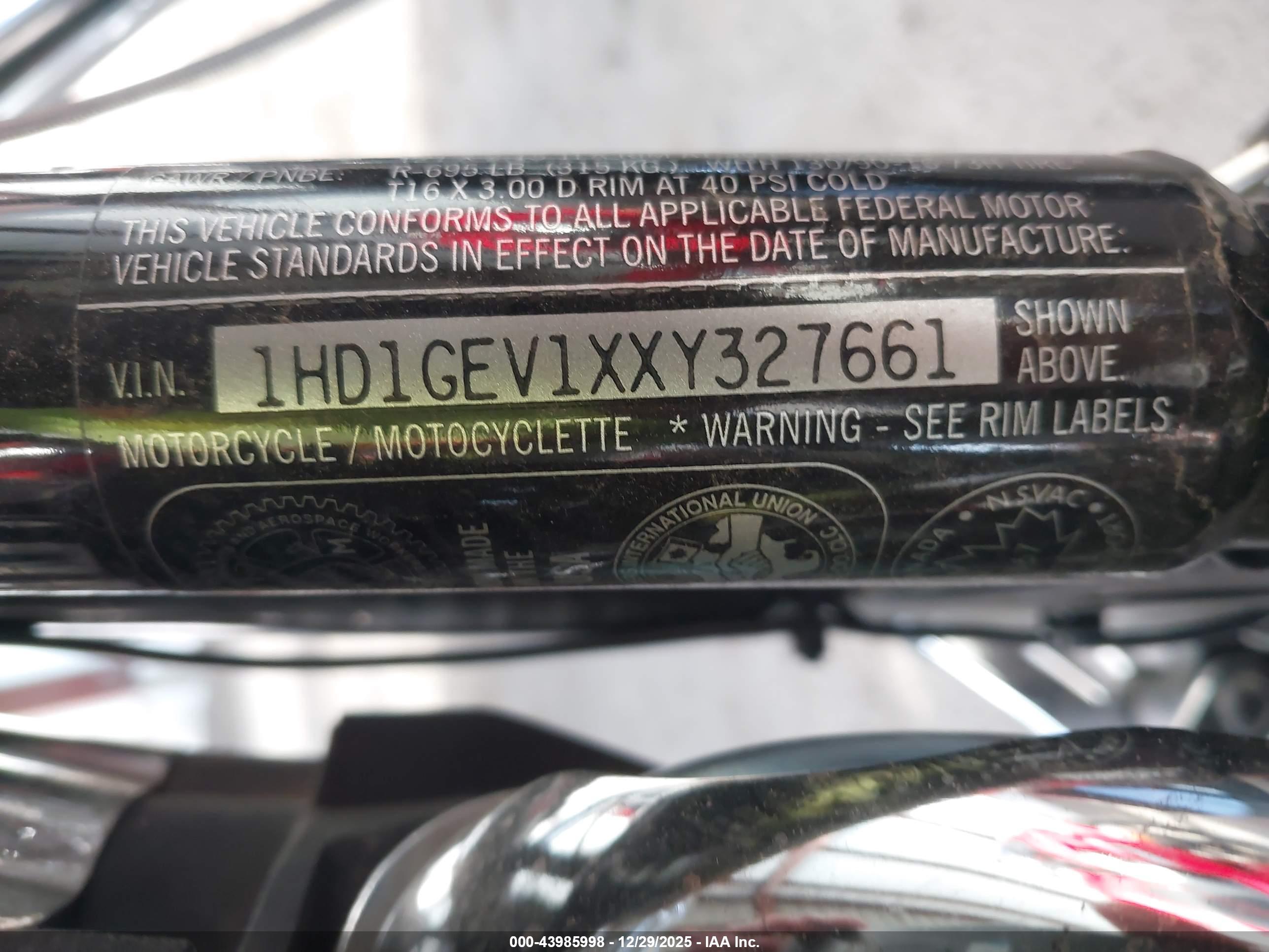 HARLEY-DAVIDSON FXDWG image 10